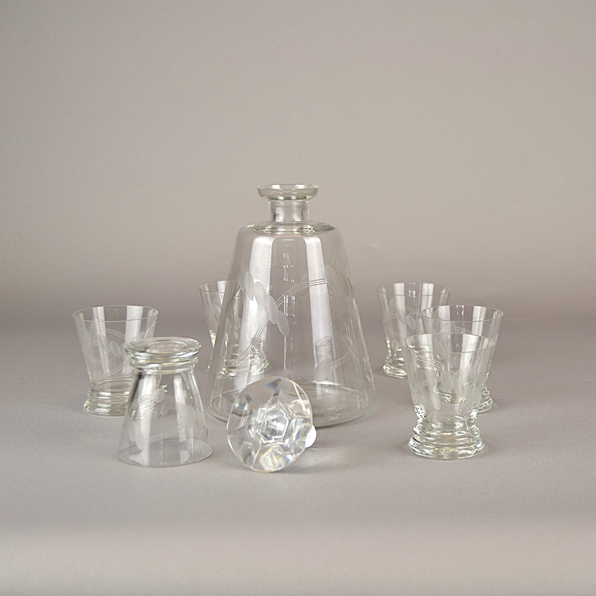Zestaw karafka ze szklankami, Art déco, szkło transparentne, lata 30. - 562