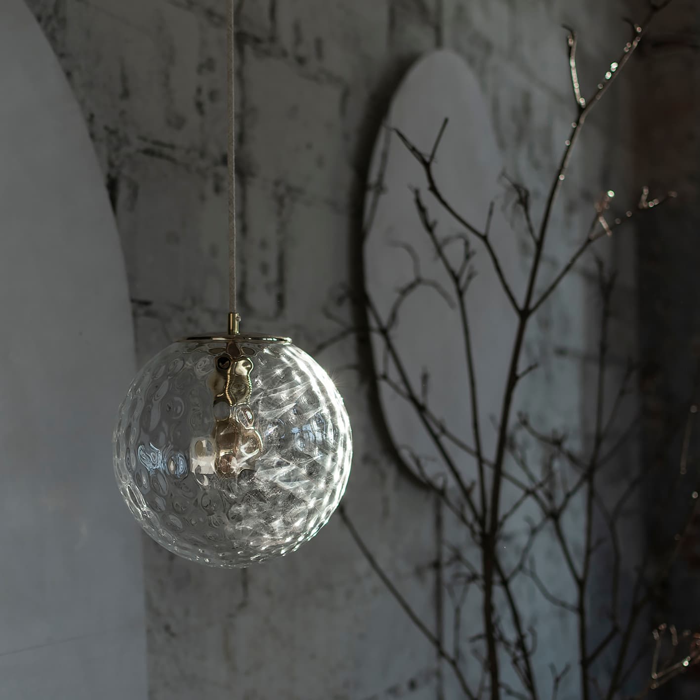 Lampa wisząca Kula Refleksyjna 250 szkło, mosiądz, Embassy Interiors - 77419