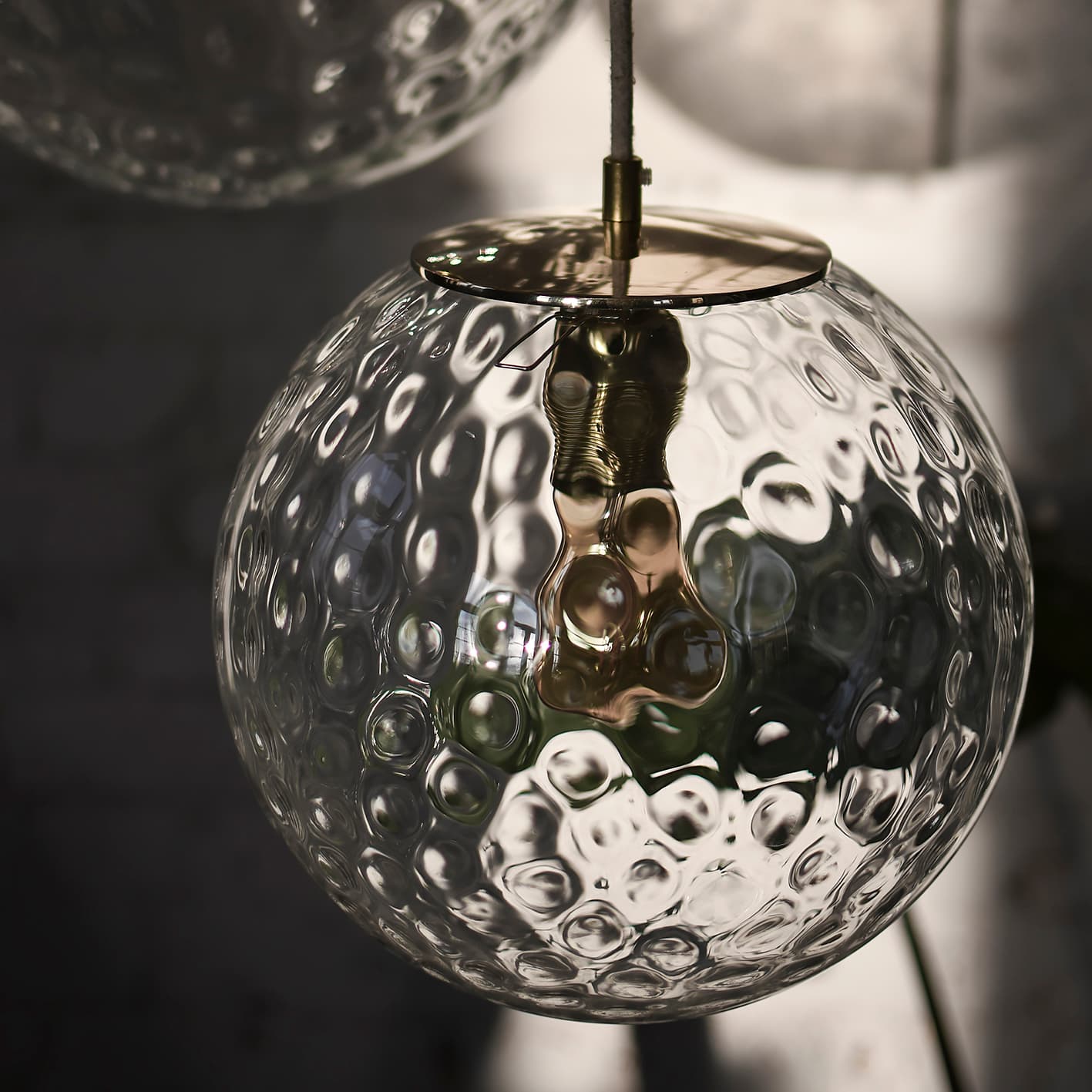 Lampa wisząca Kula Refleksyjna 250 szkło, mosiądz, Embassy Interiors - 77416