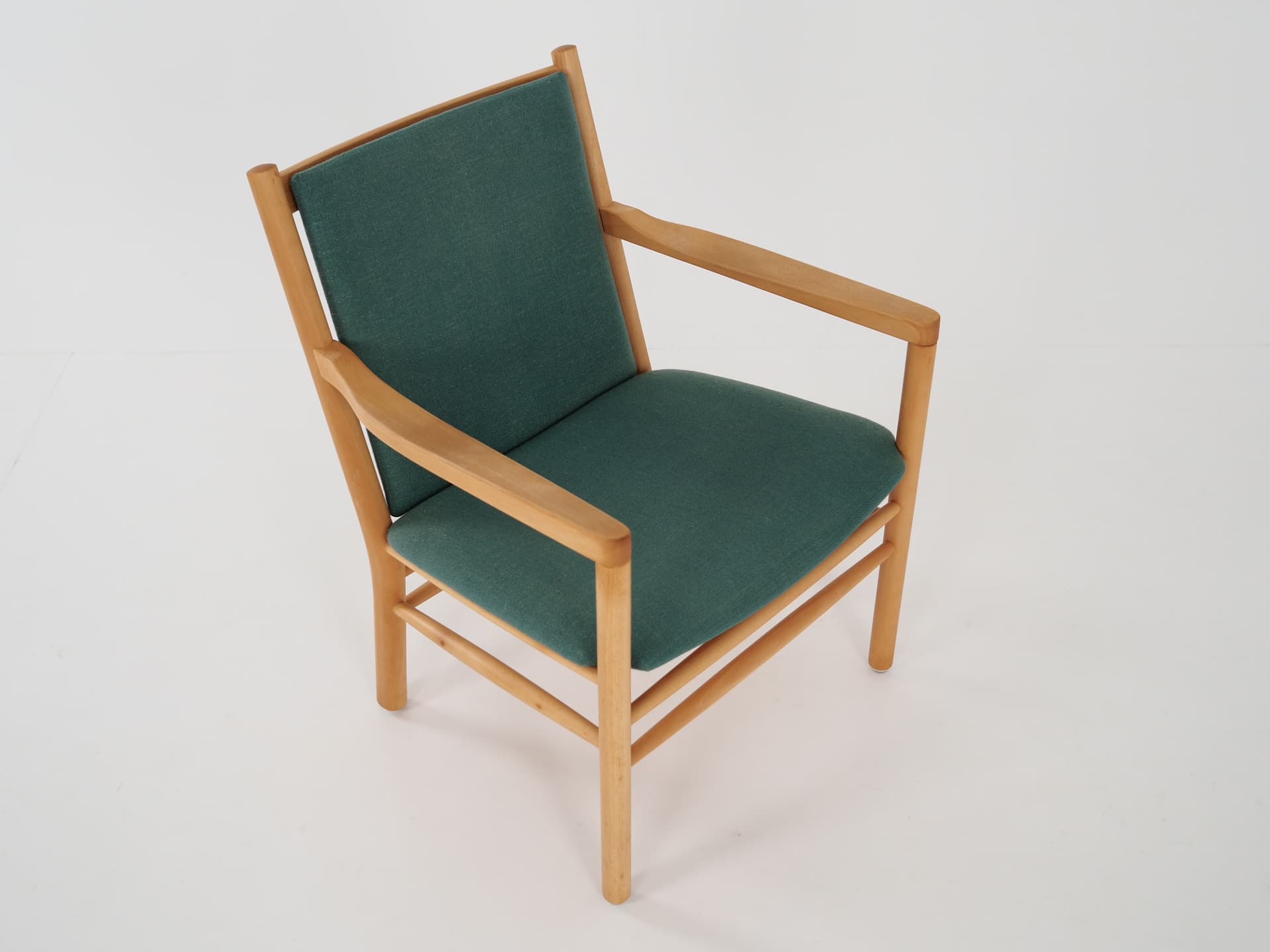Armchair J147, green, beech, by E. O. Jørgensen, Denmark, 1970s. - 78520