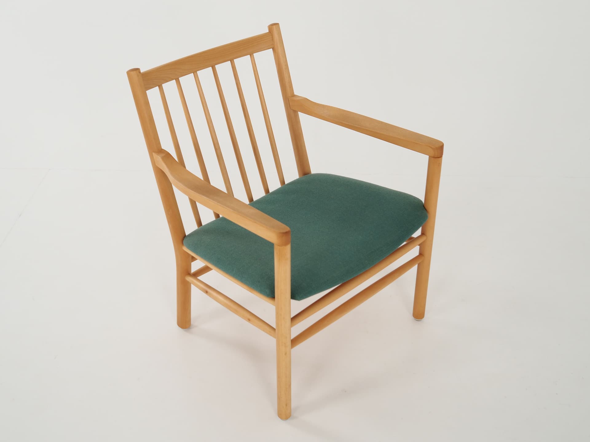 Armchair J147, green, beech, by E. O. Jørgensen, Denmark, 1970s. - 78518
