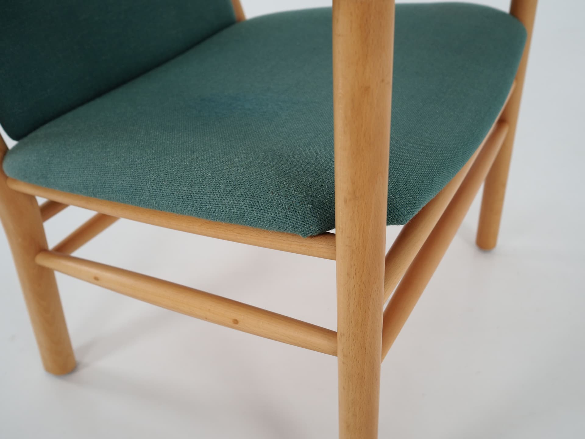 Lounge Chair J147, green, beech, by E. O. Jørgensen, Denmark, 1970s. - 78586
