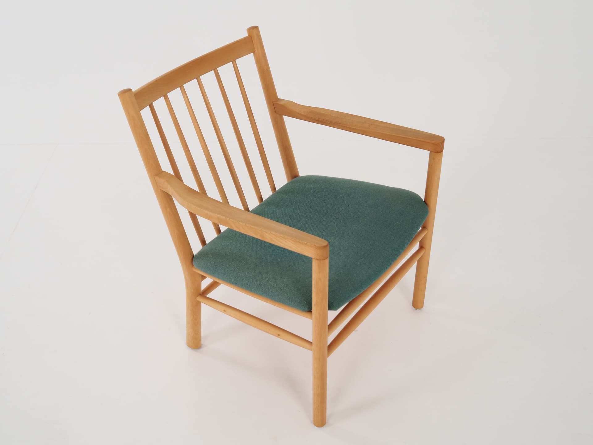 Lounge Chair J147, green, beech, by E. O. Jørgensen, Denmark, 1970s. - 78585