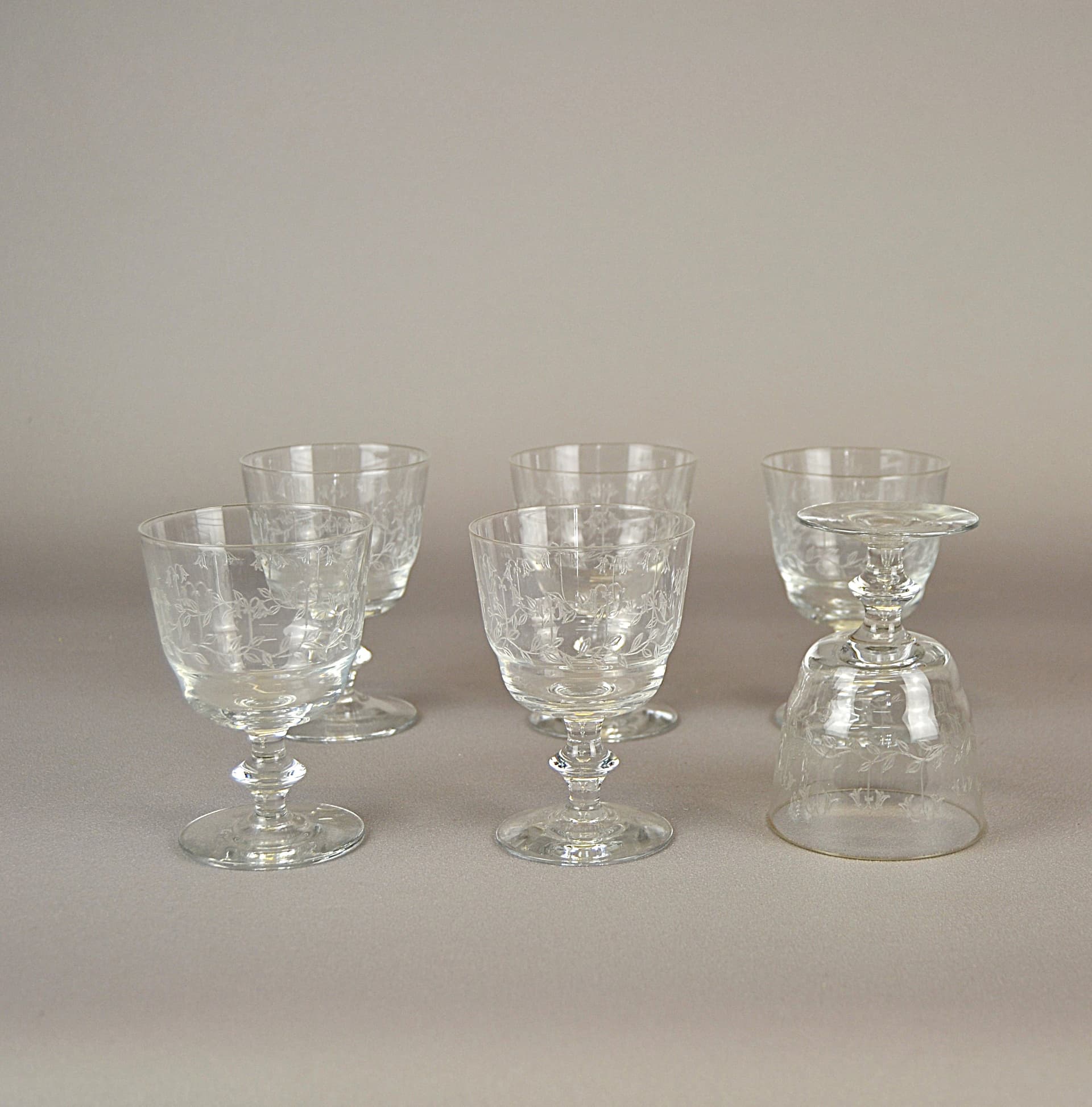 Zestaw sześciu kieliszków, przejrzysty kryształ, Francja, początek XX w. - 564
