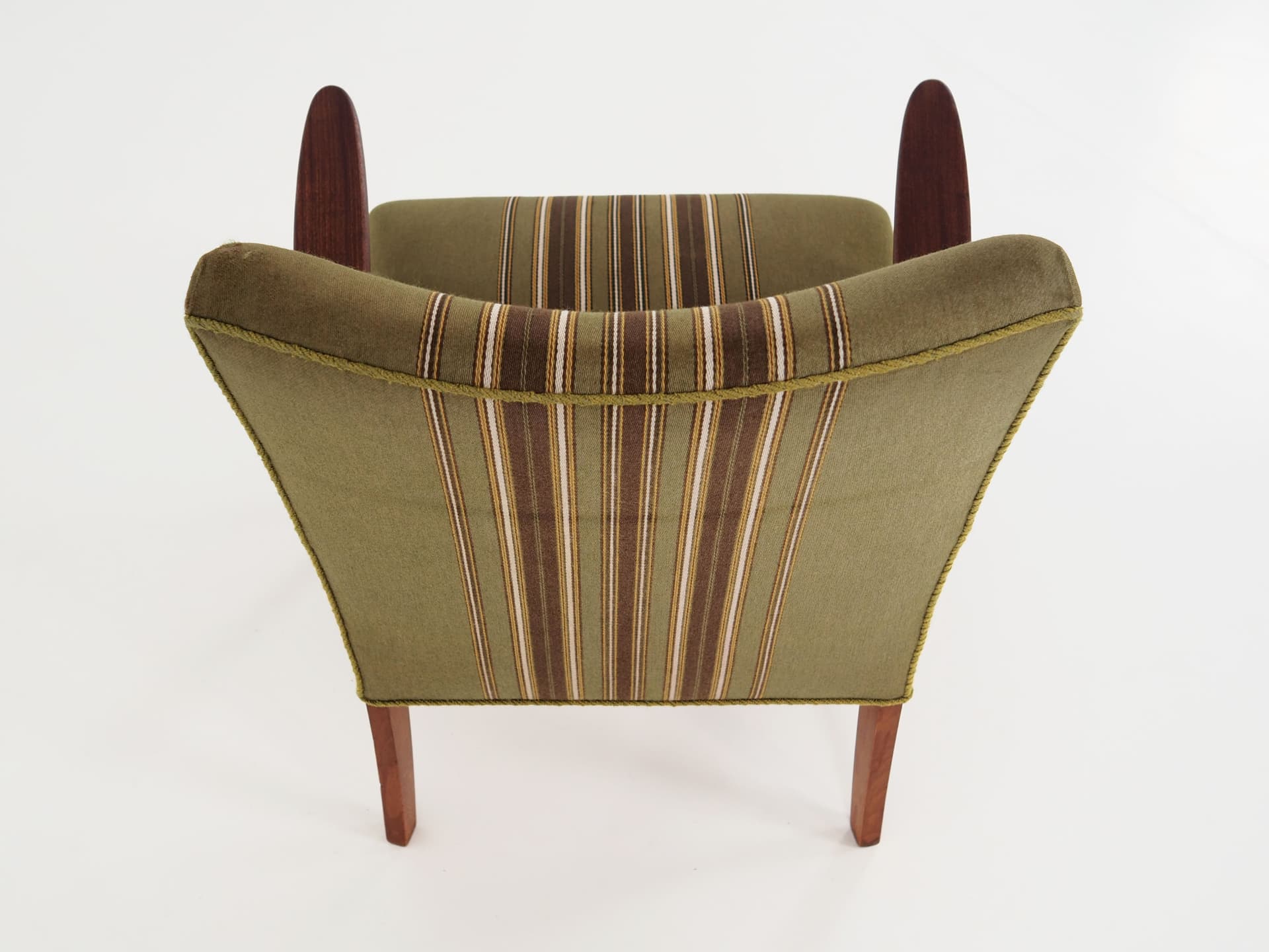 Armchair, olive, teak, Denmark, 1960s. - 78708