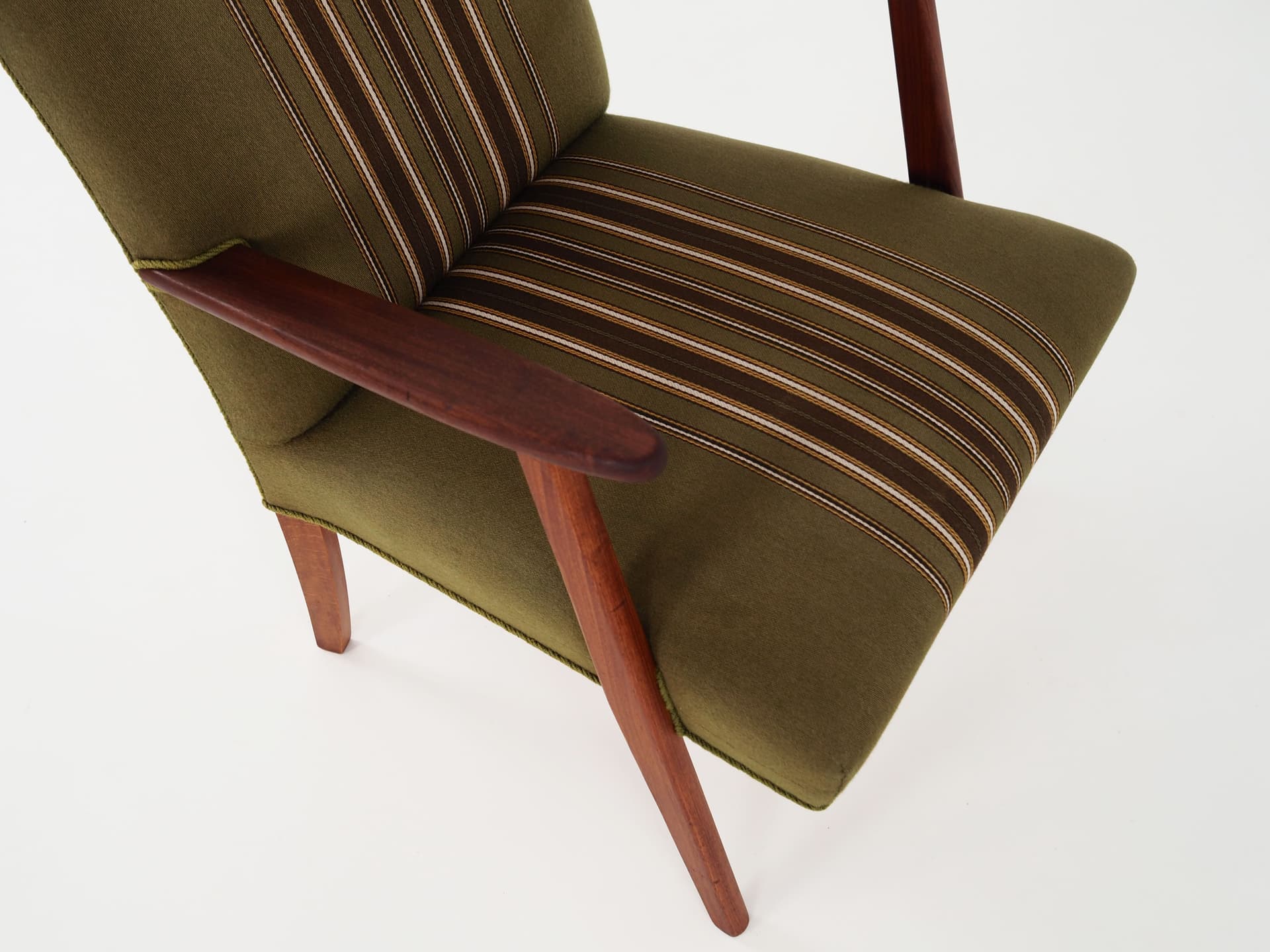Armchair, olive, teak, Denmark, 1960s. - 78701