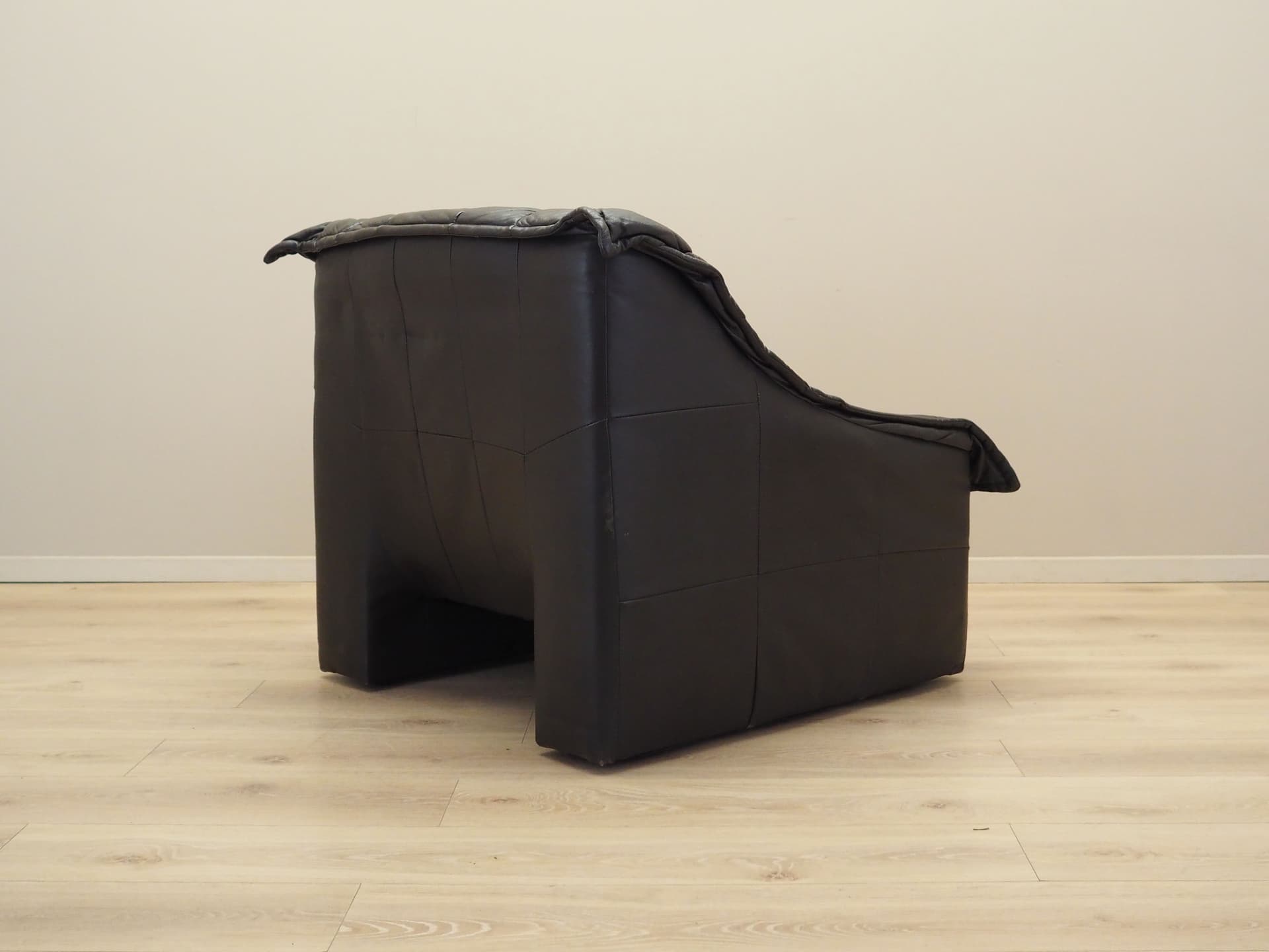 Armchair, dark brown natural leather, Italy, 1960s. - 78740