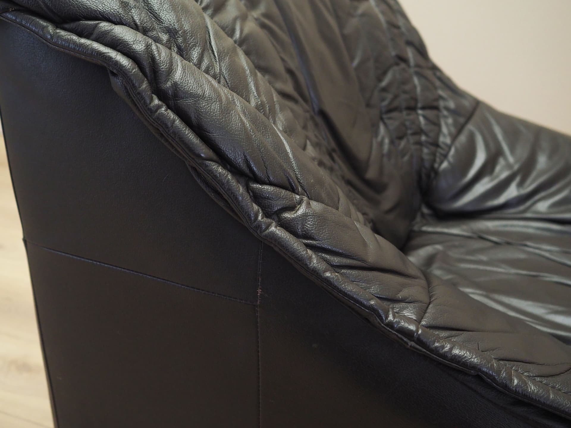 Armchair, dark brown natural leather, Italy, 1960s. - 78743