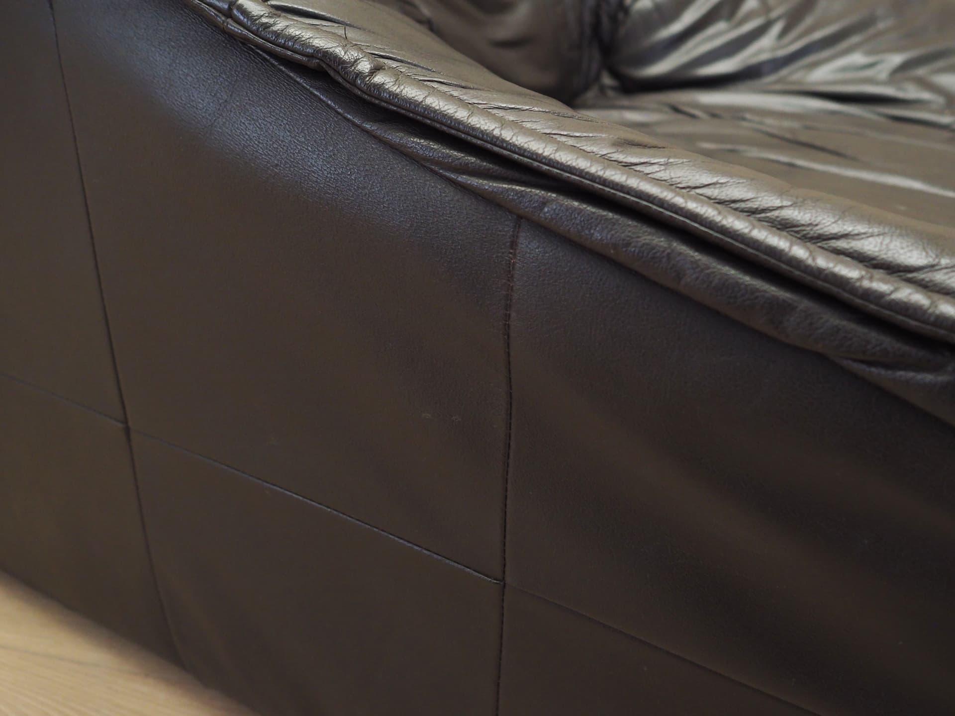 Armchair, dark brown natural leather, Italy, 1960s. - 78745