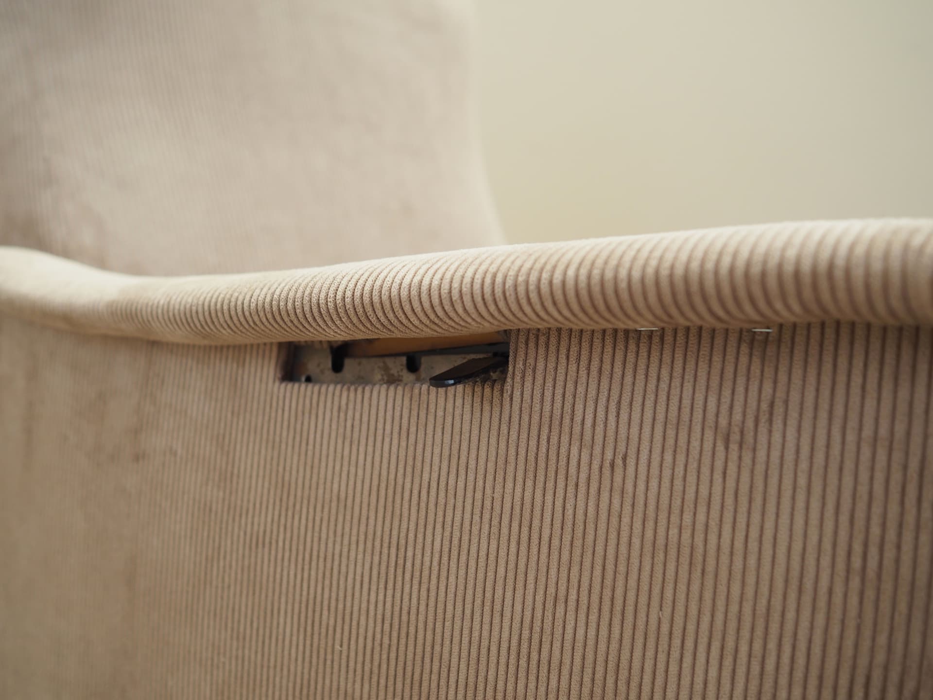 Fotel regulowany, sztruks beżowy, metal czarny, Włochy, lata 70. - 78798