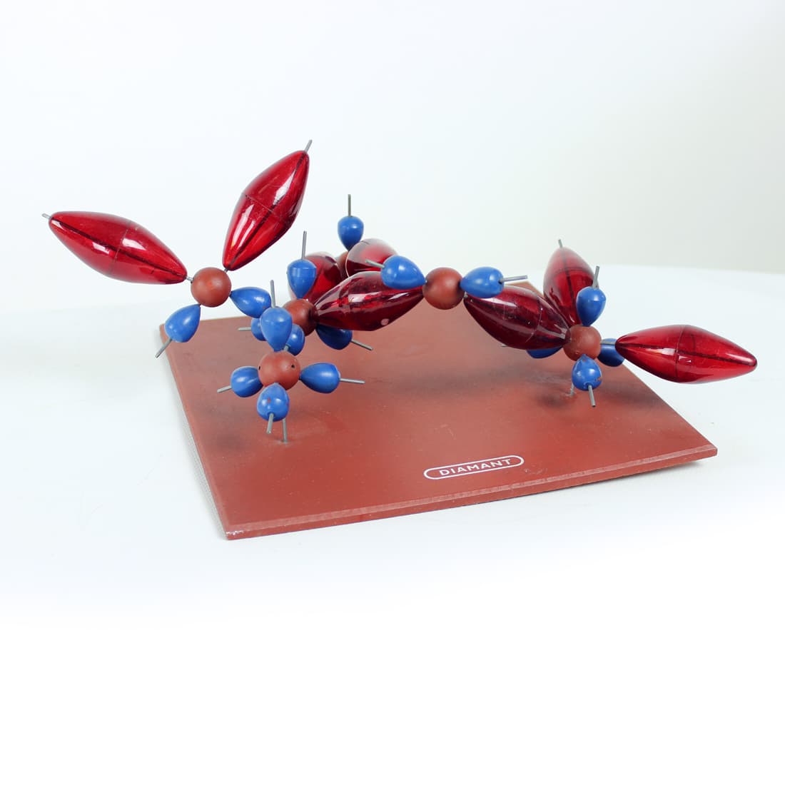 Diamond molecule model, multicolor plastic, Czechoslovakia, 1960s. - 91114