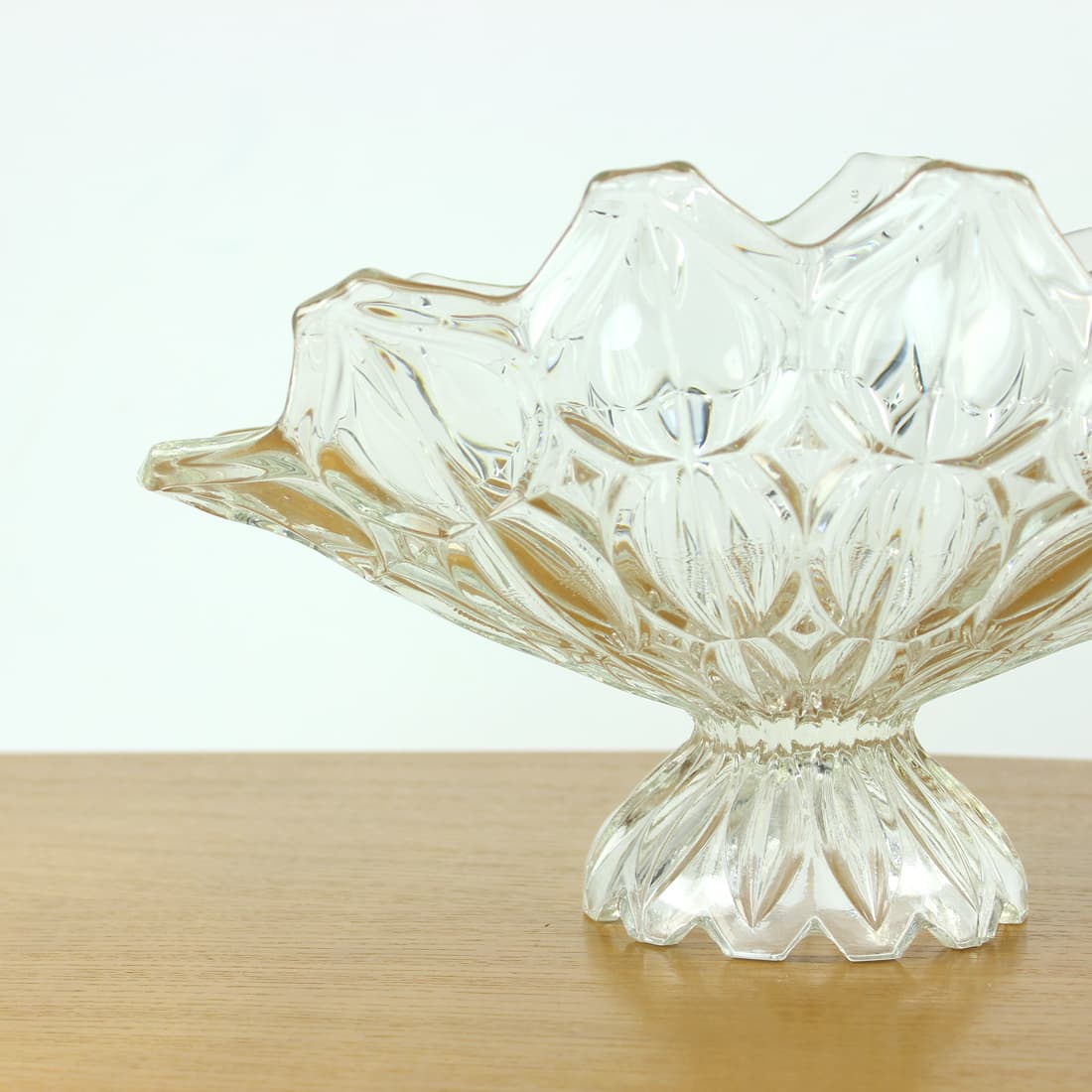 Bowl Tulip, transparent glass, Hermanova Hut, Czechoslovakia, 1950s - 91188