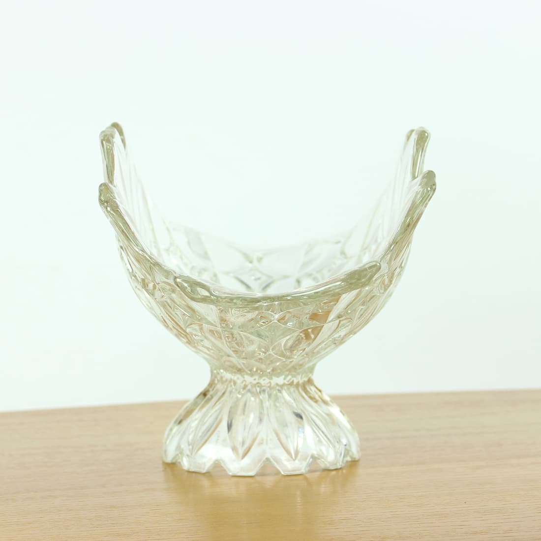 Bowl Tulip, transparent glass, Hermanova Hut, Czechoslovakia, 1950s - 91193