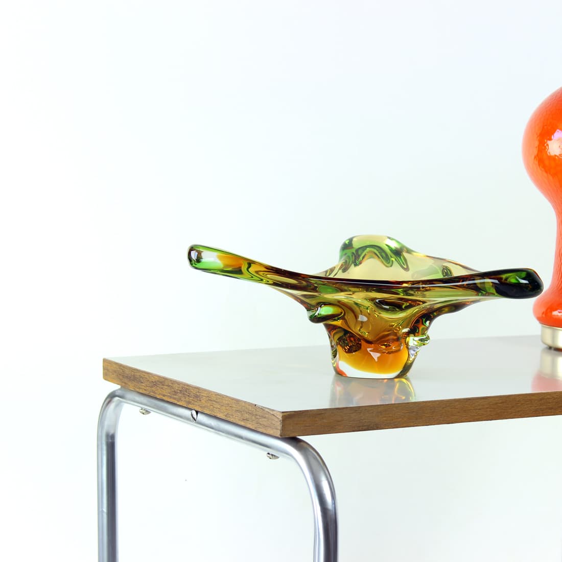 Stolik boczny, szary, formika, stal chromowana, Czechosłowacja, lata 60. - 91357