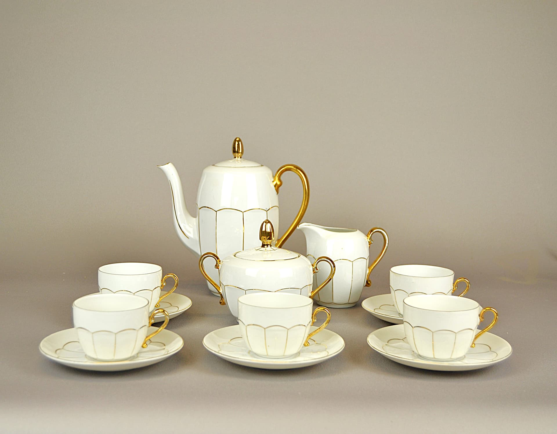 Coffee and tea set Art Deco, Victoria, ivory white porcelain, Czech Republic, 1920s. - 577