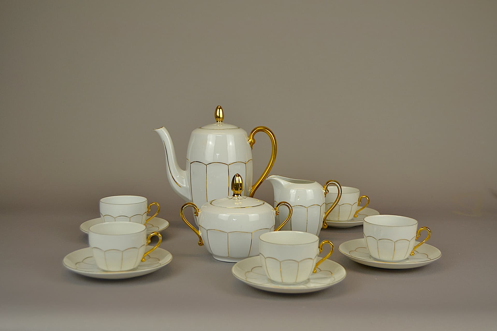 Coffee and tea set Art Deco, Victoria, ivory white porcelain, Czech Republic, 1920s. - 578