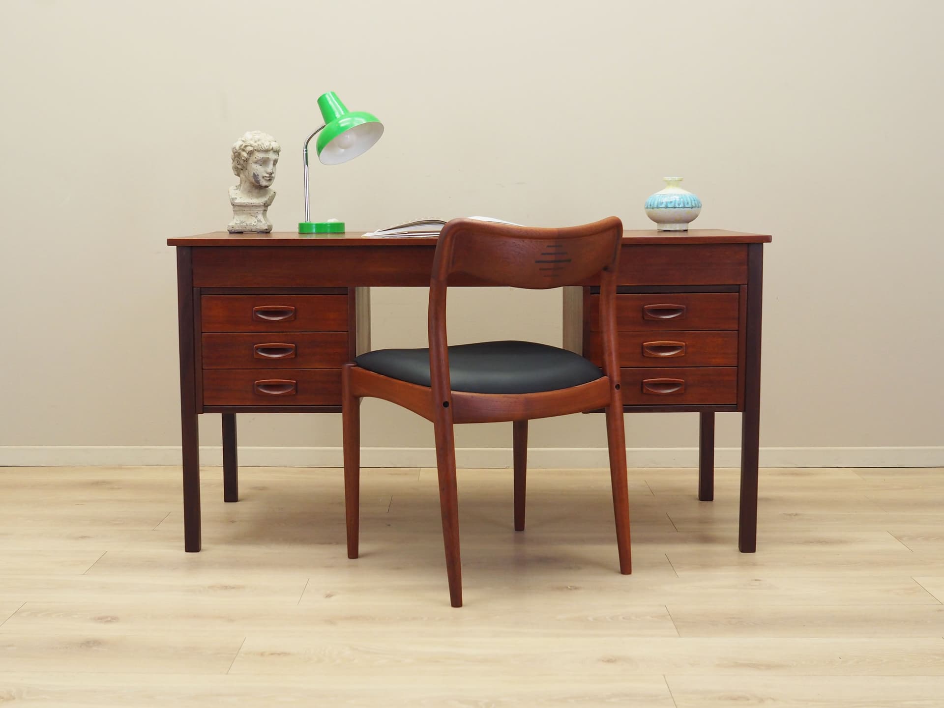 Desk, brown teak, Denmark, 1970s. - 80518