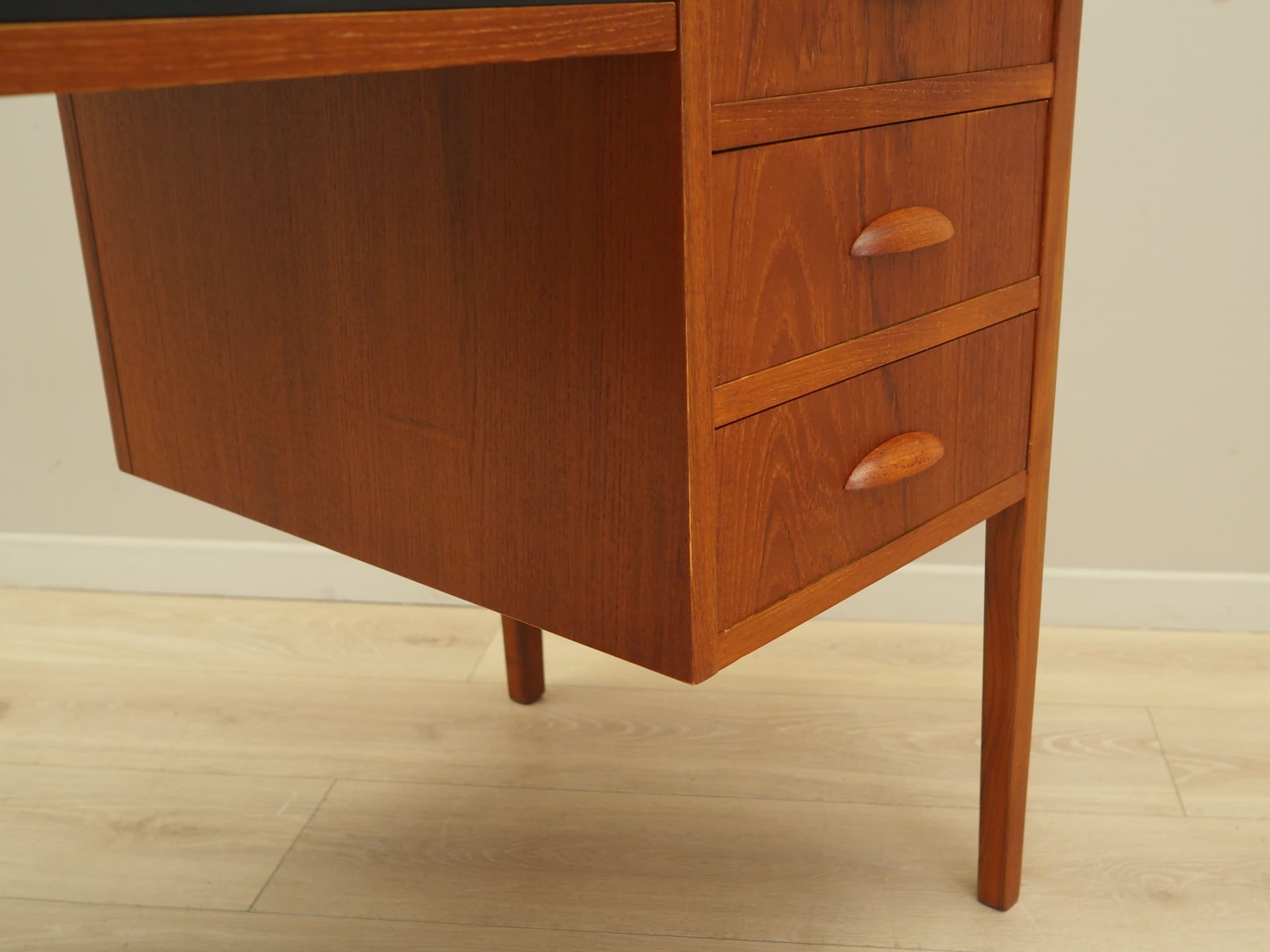 Desk, brown, teak wood, Denmark, 1970s. - 80550