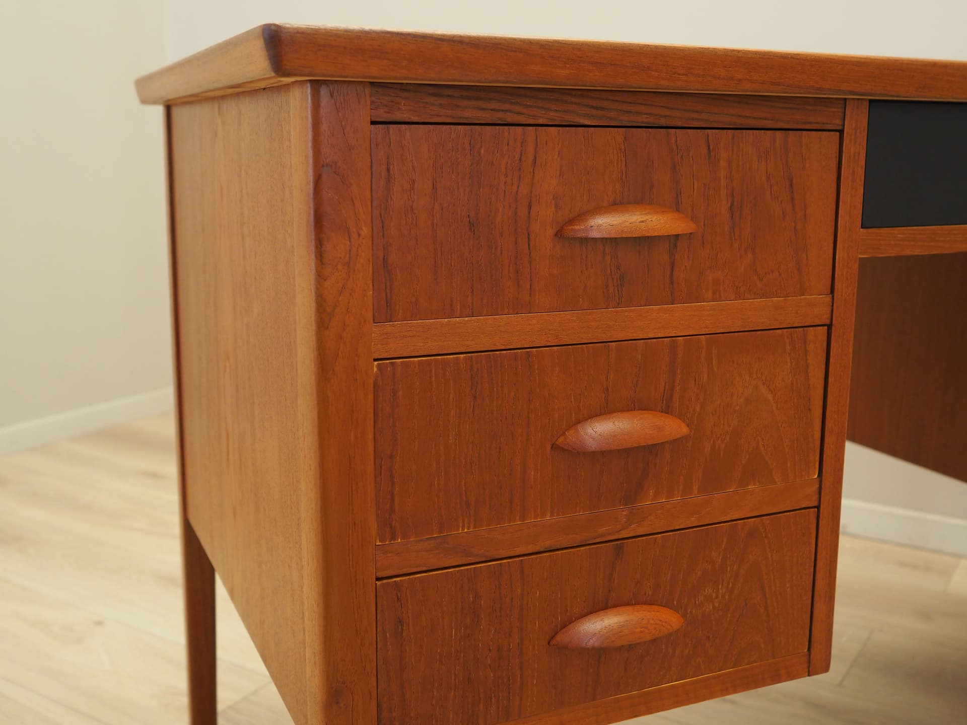 Desk, brown, teak wood, Denmark, 1970s. - 80554