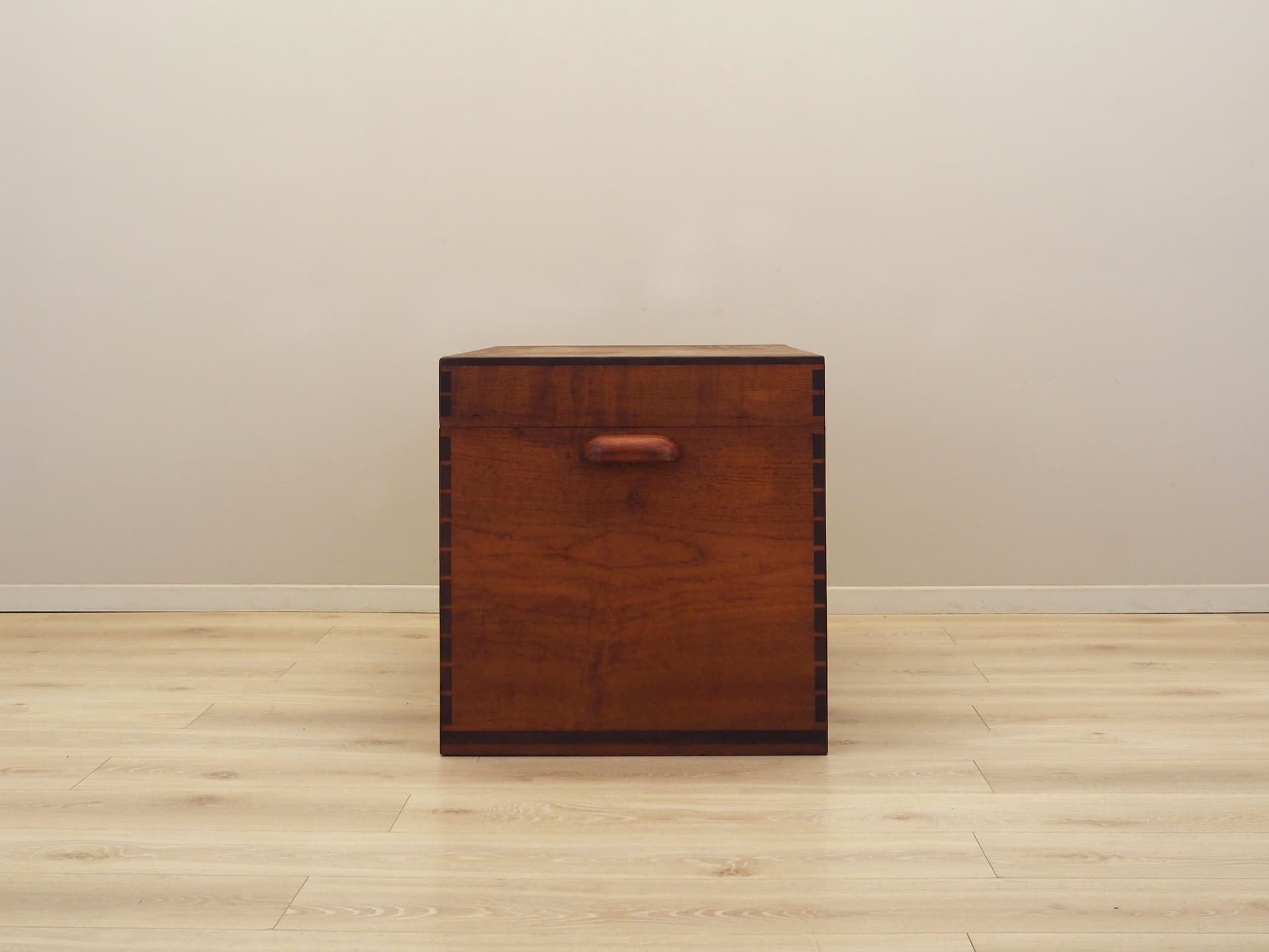 Skrzynia, brązowy, drewno tekowe, Dania, lata 60. - 80727