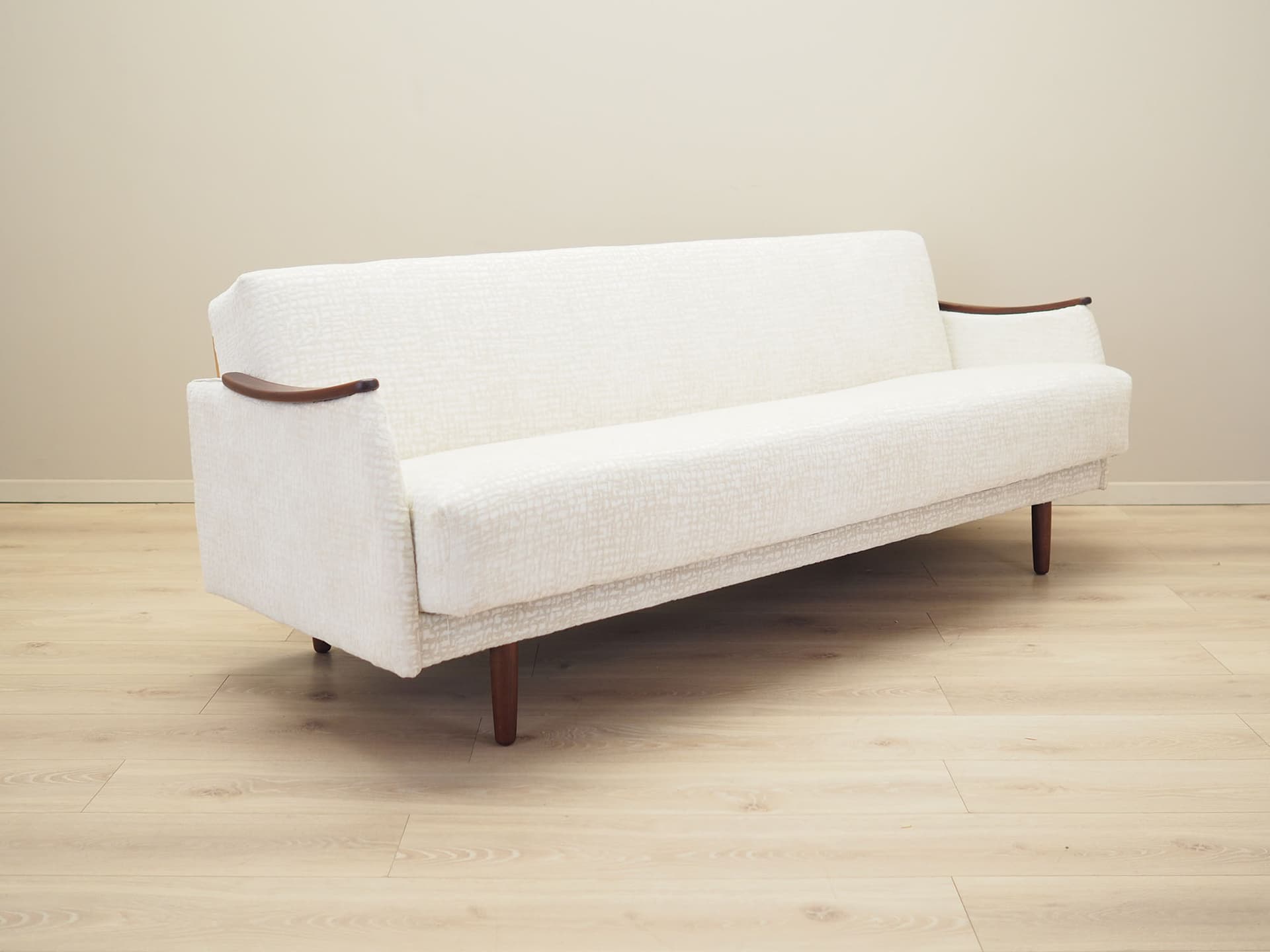 Sofa rozkładana, ivory white, tkanina, drewno teak, Dania, lata 70. - 80833