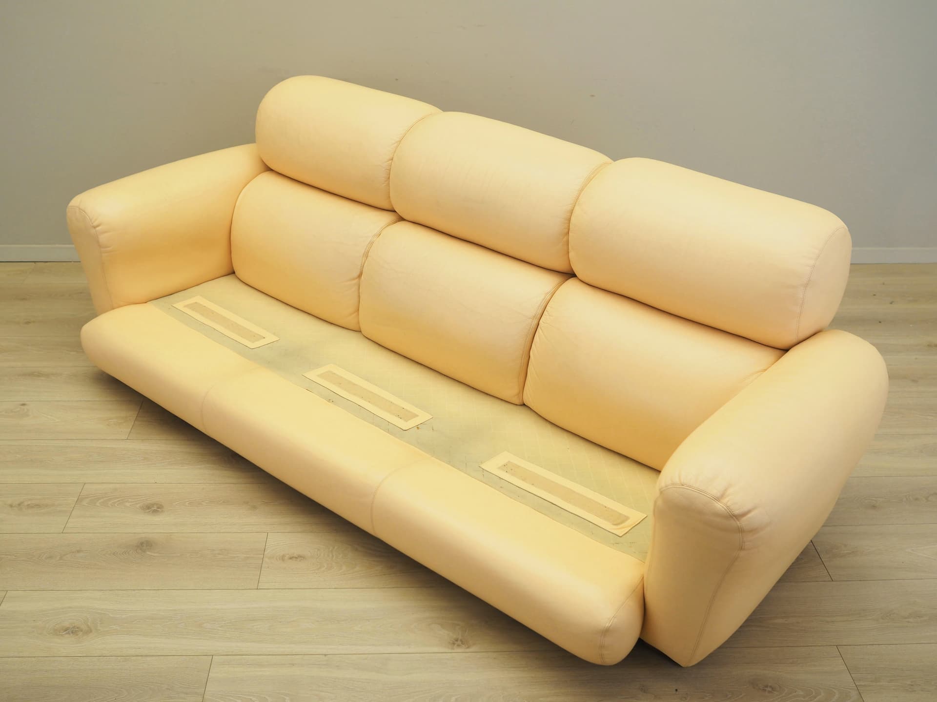 Sofa, żółty, skóra naturalna, Włochy, lata 60. - 81027