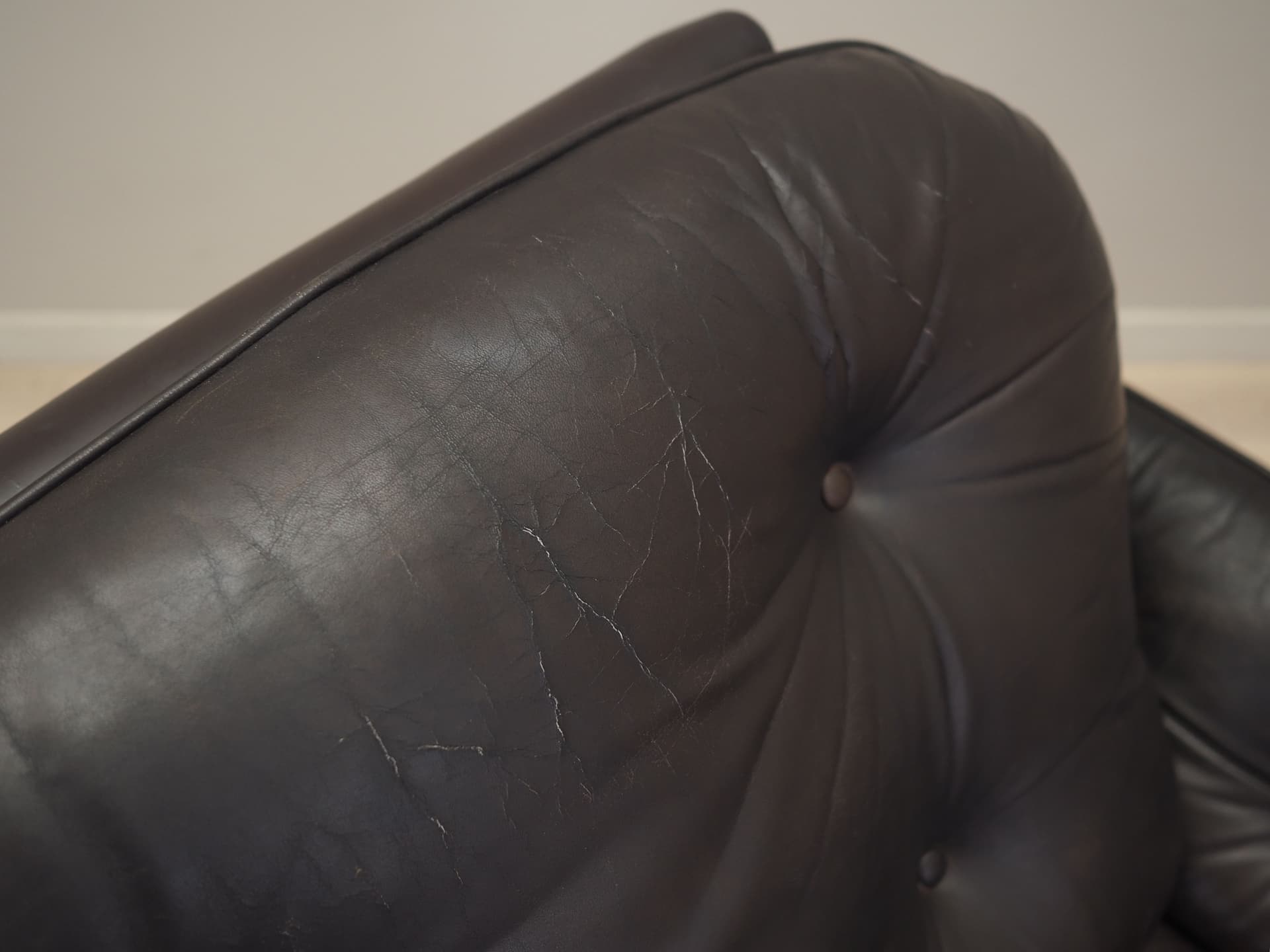 Armchair, dark brown natural leather, Italy, 1970s. - 81219