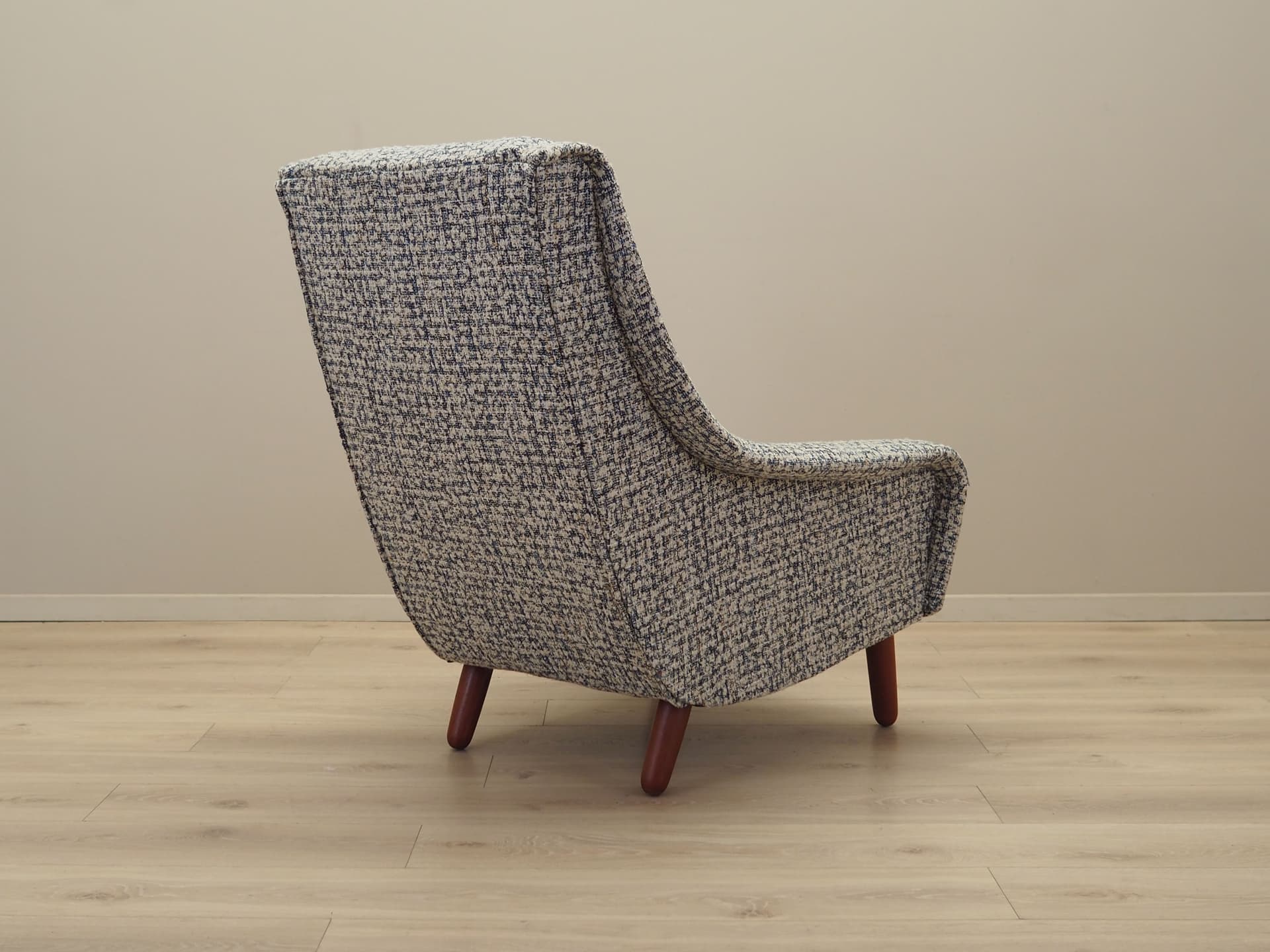 Lounge chair, blue, fabric, wood, Denmark, 1970s. - 81248