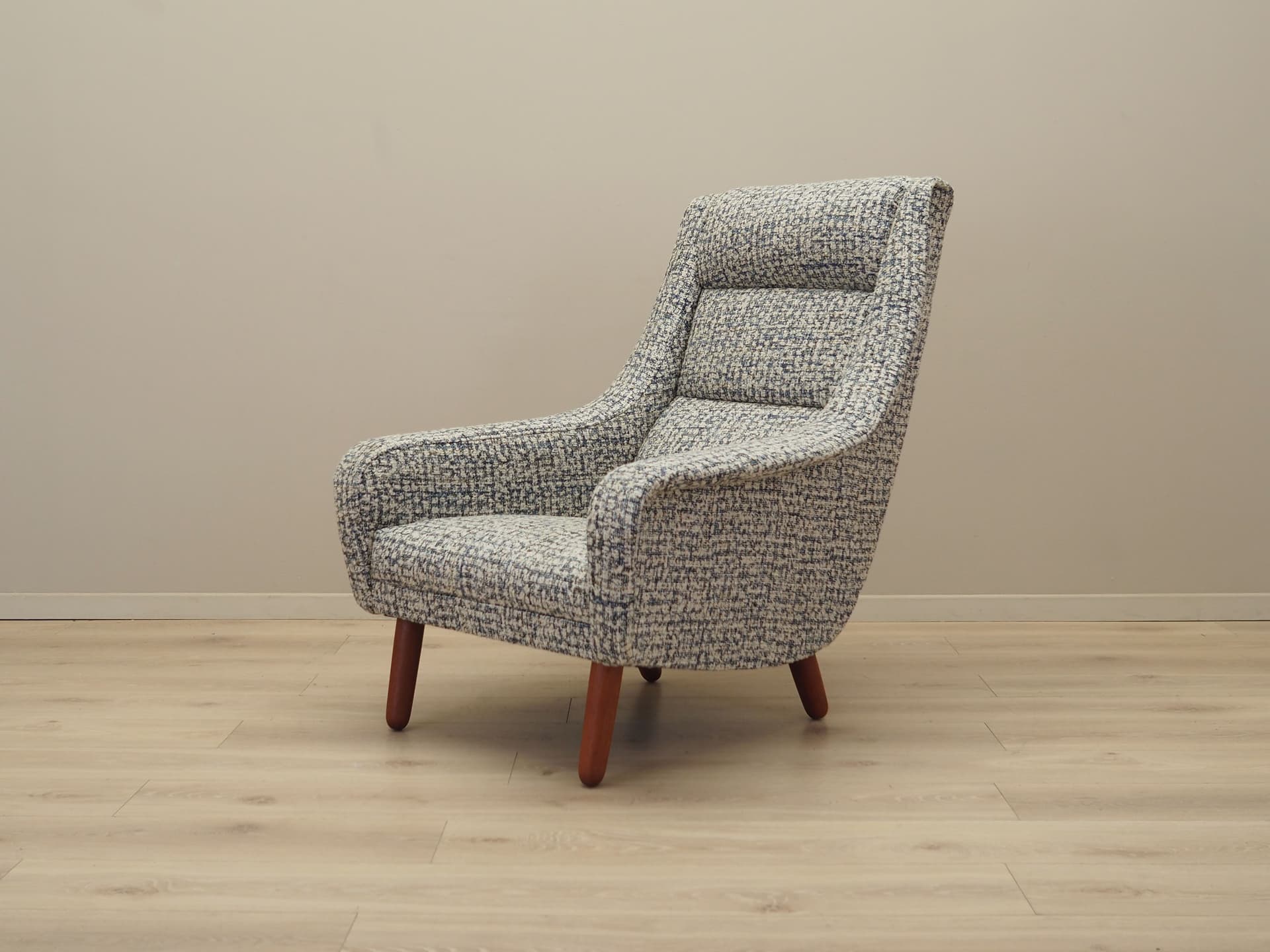 Lounge chair, blue, fabric, wood, Denmark, 1970s. - 81243