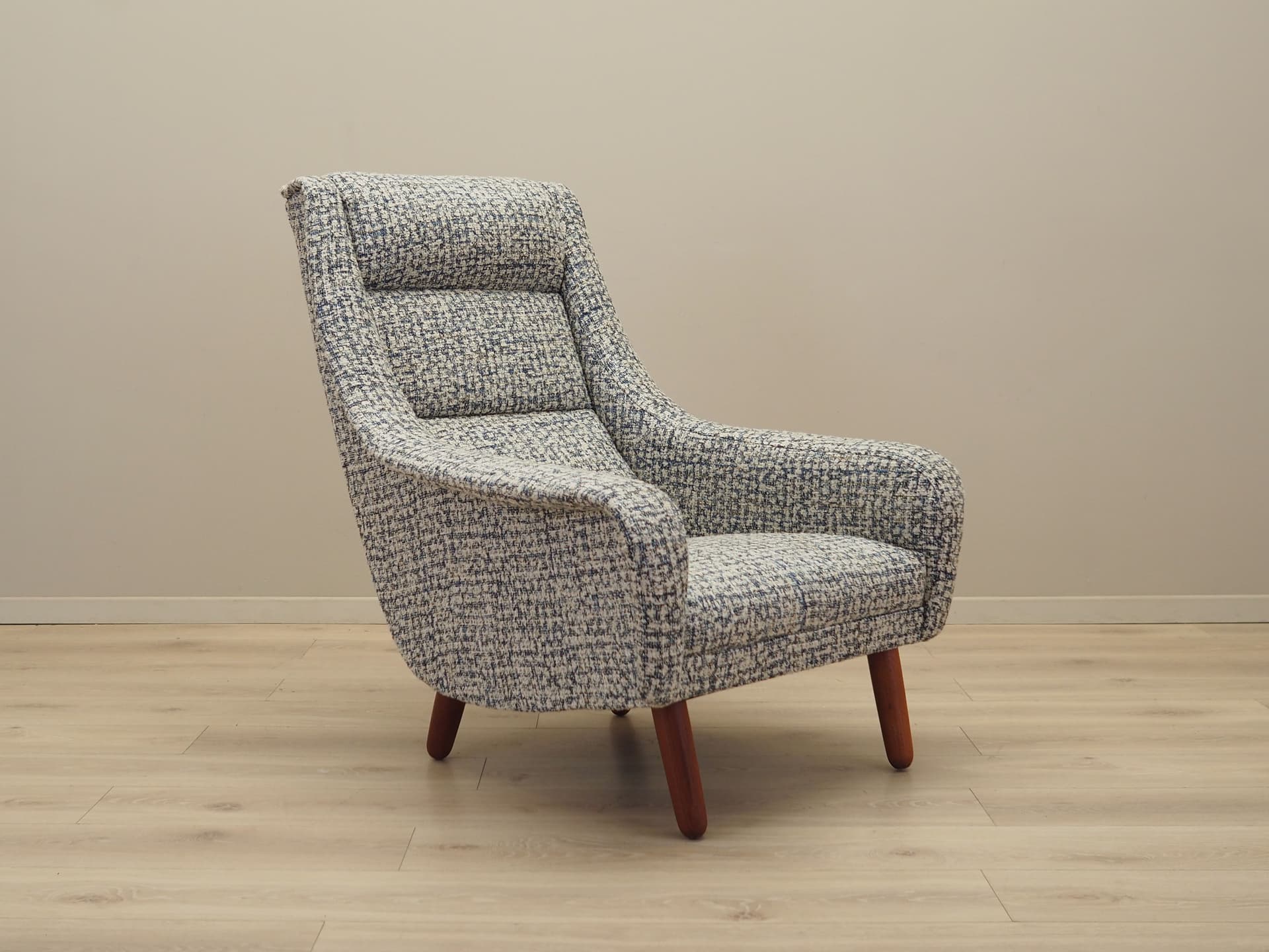 Lounge chair, blue, fabric, wood, Denmark, 1970s. - 81249
