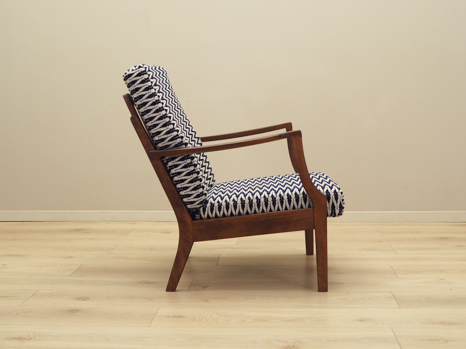 Lounge chair, navy blue beige, beech fabric, Denmark, 1970s. - 81429