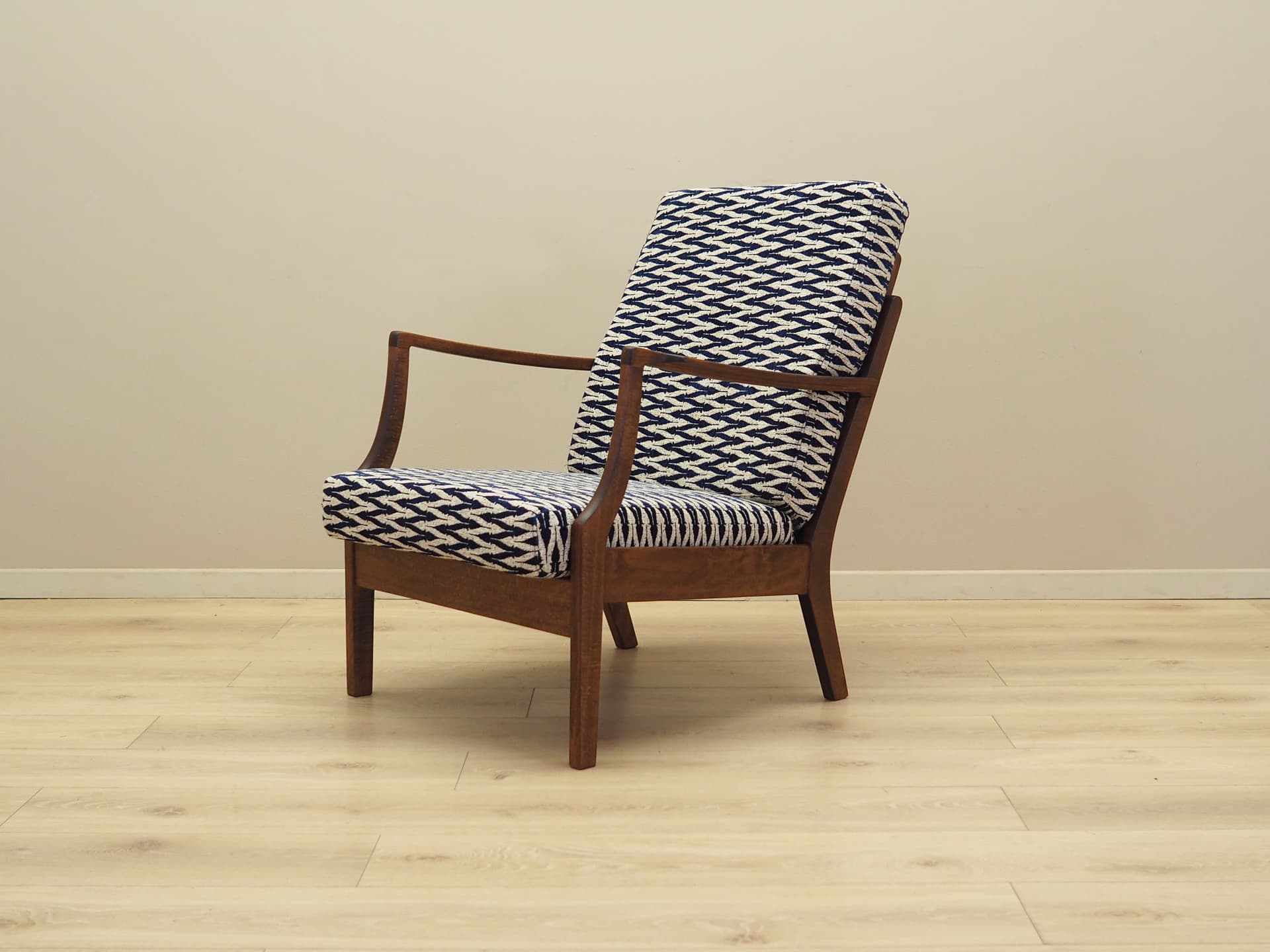 Lounge chair, navy blue beige, beech fabric, Denmark, 1970s. - 81430