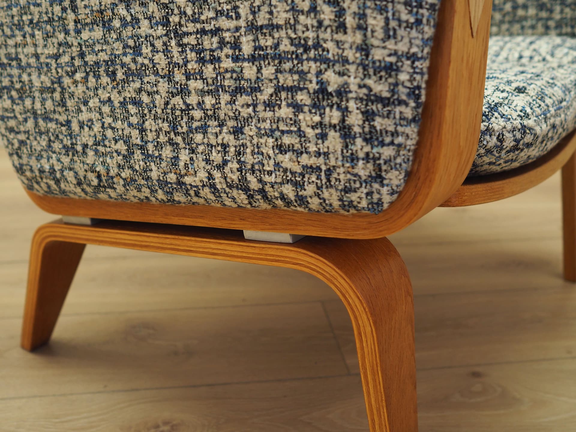 Fotel 501-A, niebieski, wełna, dąb, proj. H. J. Wegner, Getama, Dania, lata 60. - 81466