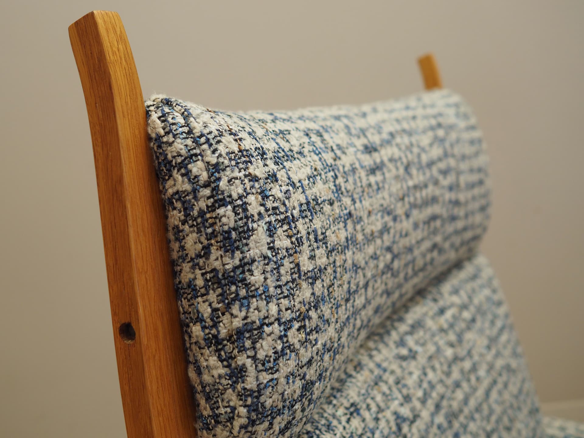 Fotel 501-A, niebieski, wełna, dąb, proj. H. J. Wegner, Getama, Dania, lata 60. - 81463