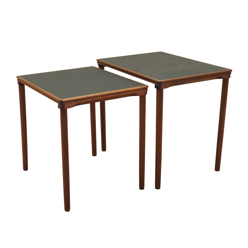 Komplet stolików pomocniczych, blat czarny, teak, Dania, lata 70.