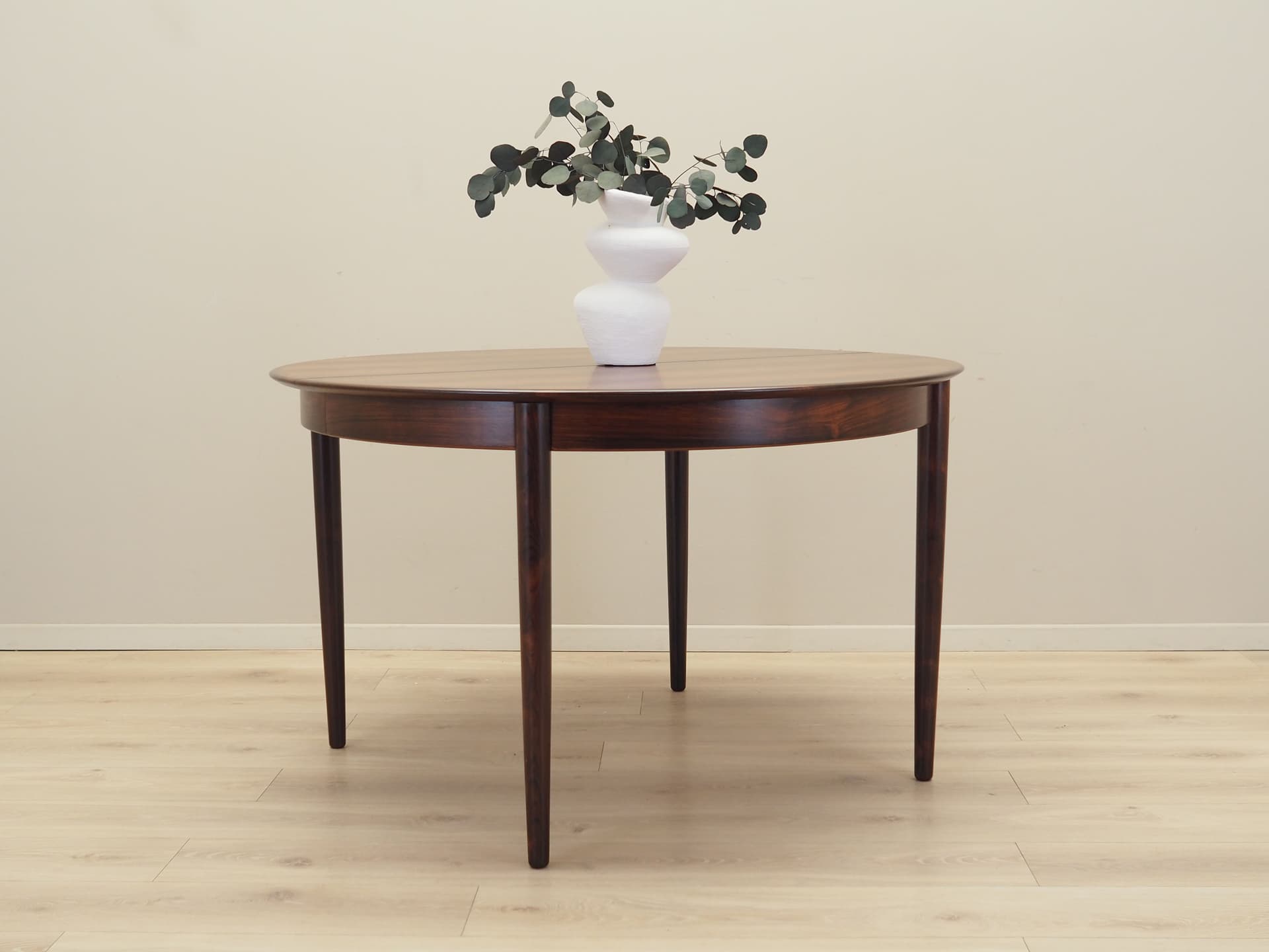 Round dining table, brown rosewood, Skovby Møbelfabrik, Denmark, 1970s. - 81719