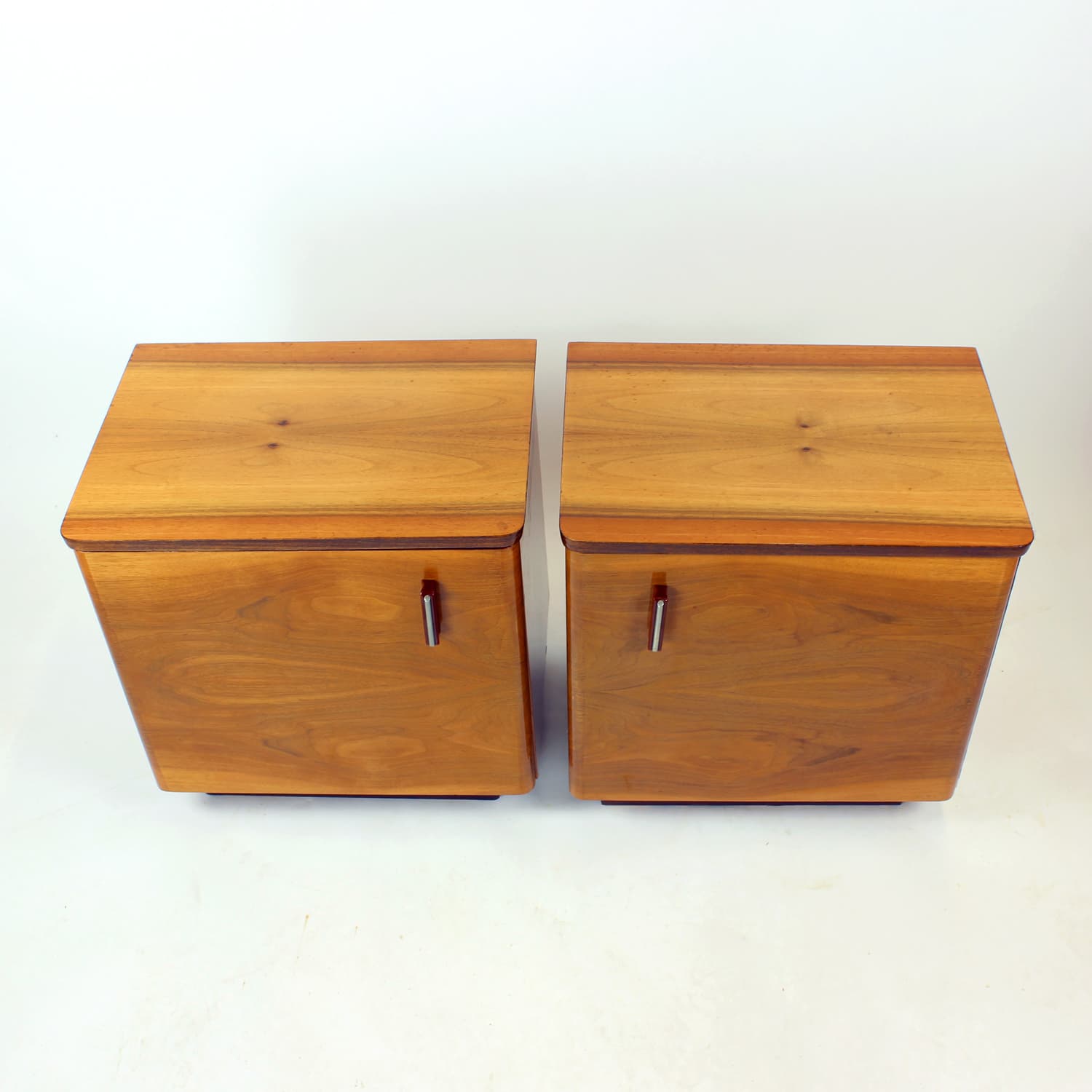 para stolików nocnych, orzech brązowy, Czechosłowacja, lata 60. - 91389