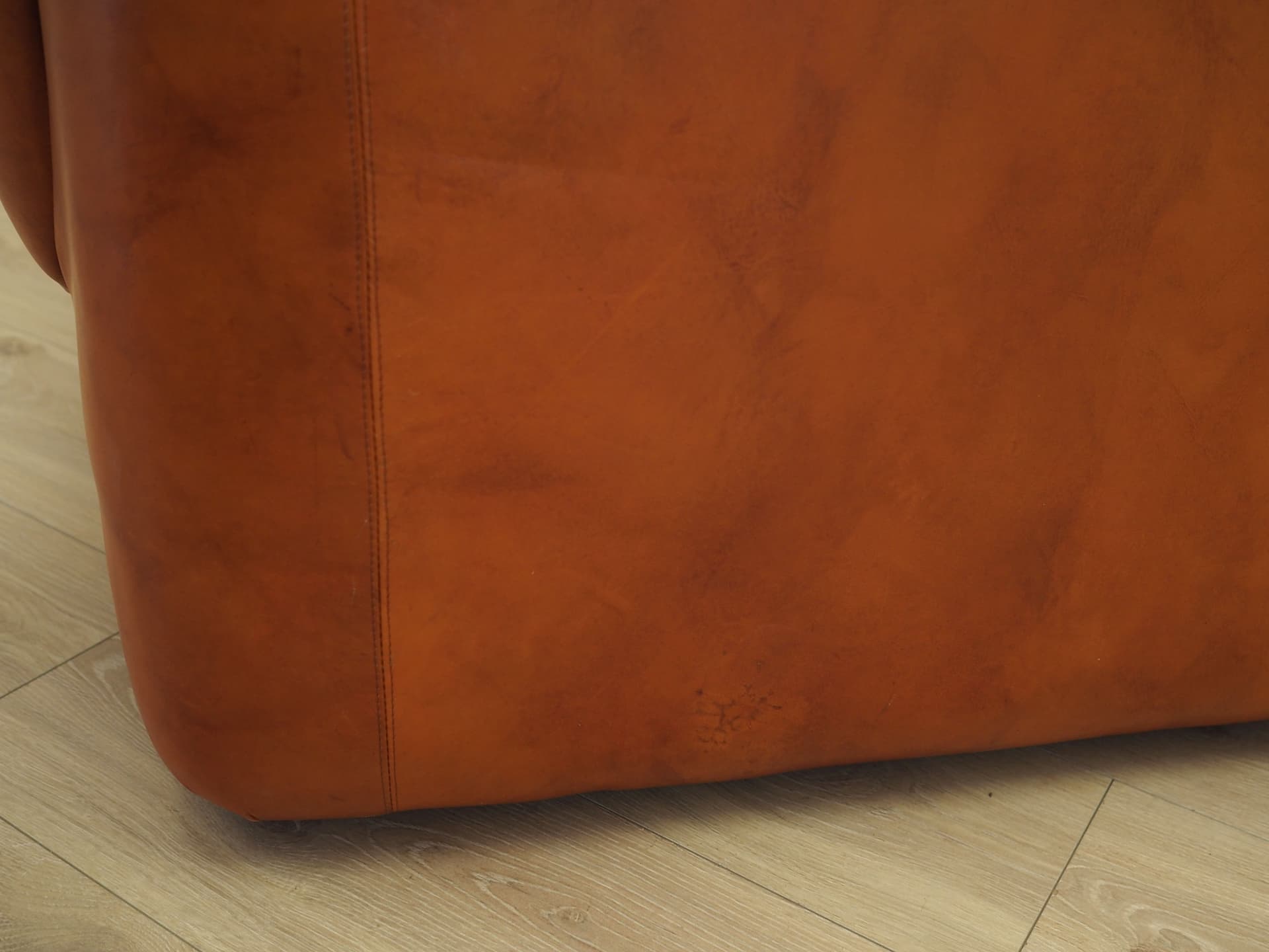 Armchair Space Age, orange natural leather, plastic, Mimo Padova, Italy, 1970s. - 81865