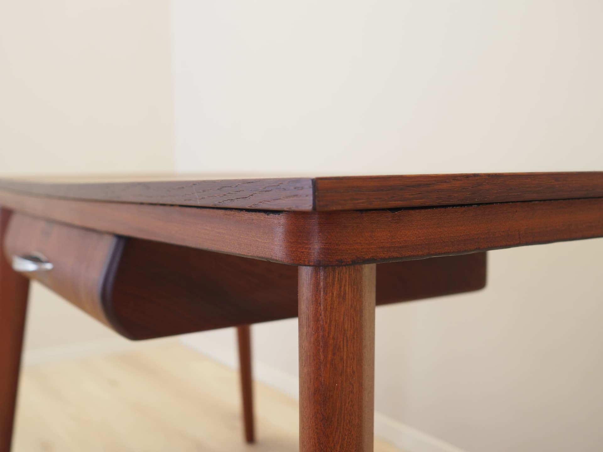 Desk, brown oak, Italy, 1970s. - 82035