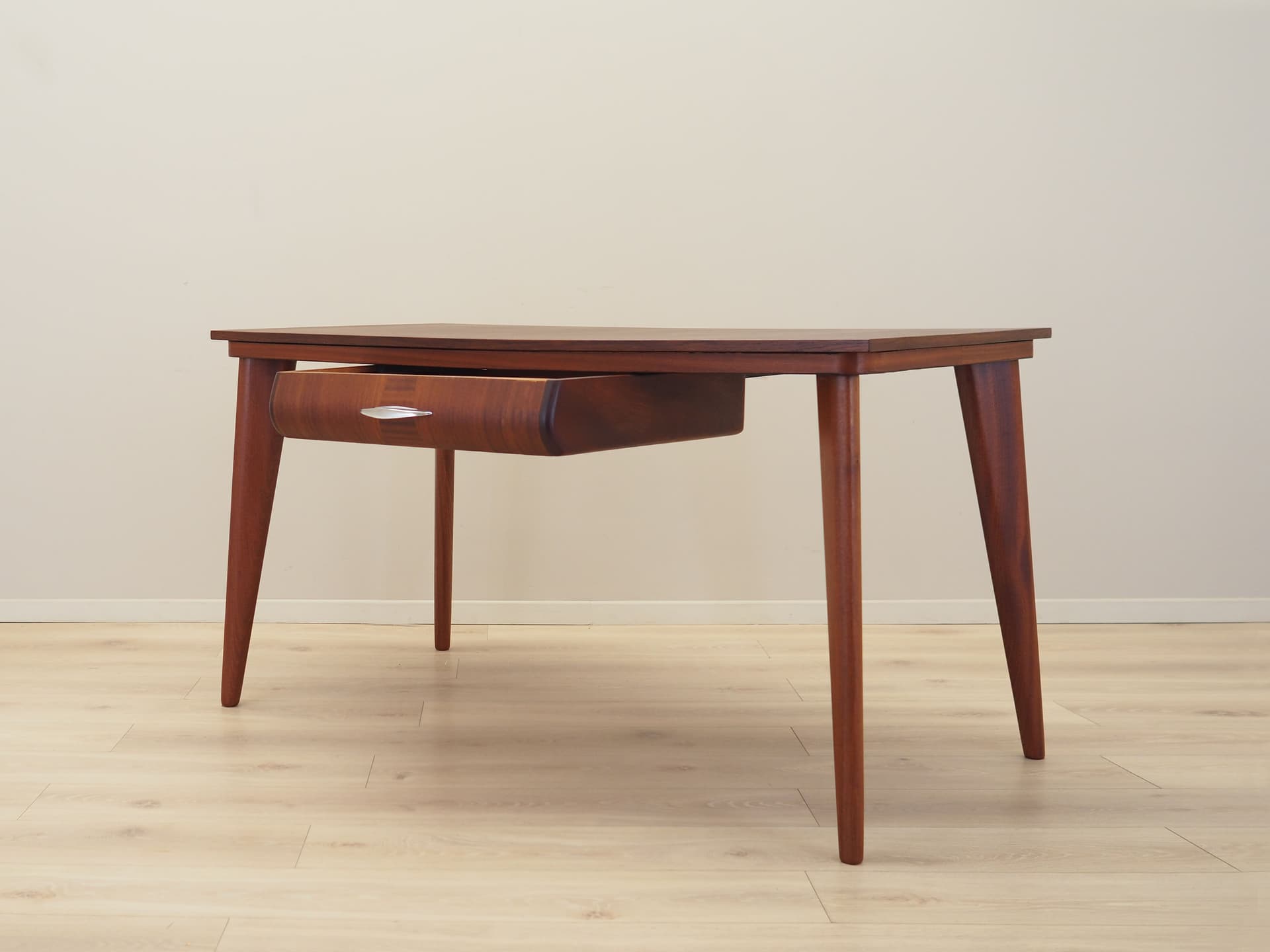 Desk, brown oak, Italy, 1970s. - 82028