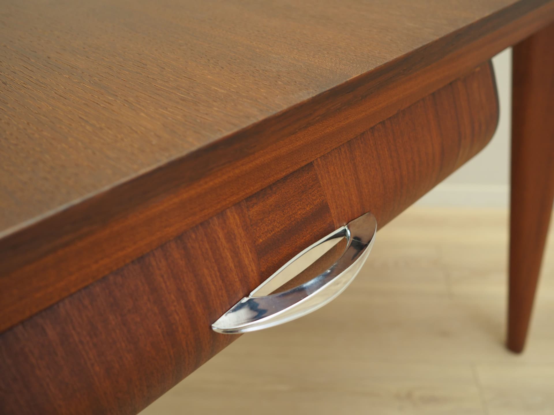 Desk, brown oak, Italy, 1970s. - 82034