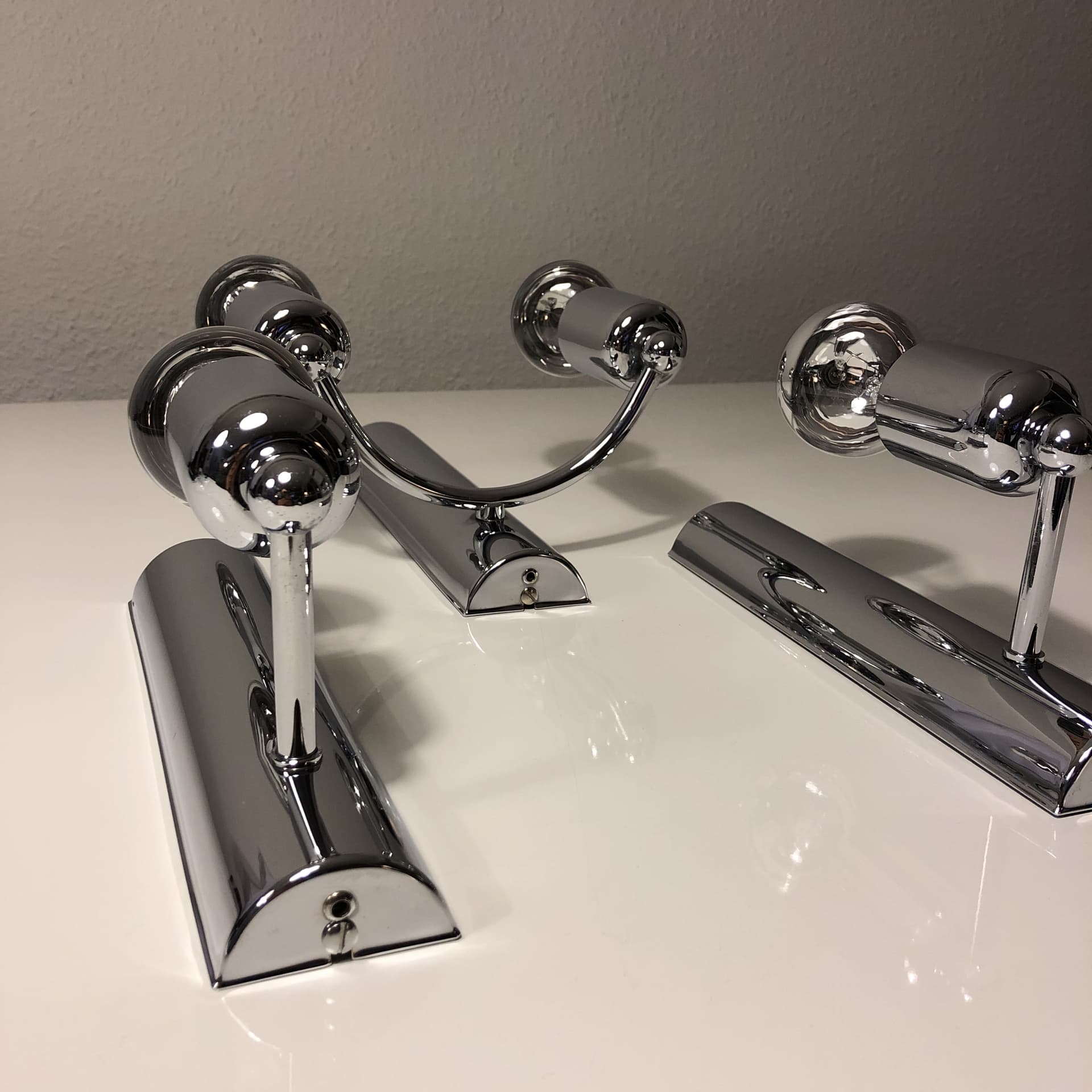 Komplet trzech kinkietów minimalistycznych, srebrny, stal chromowana, Niemcy, lata 80. - 82120