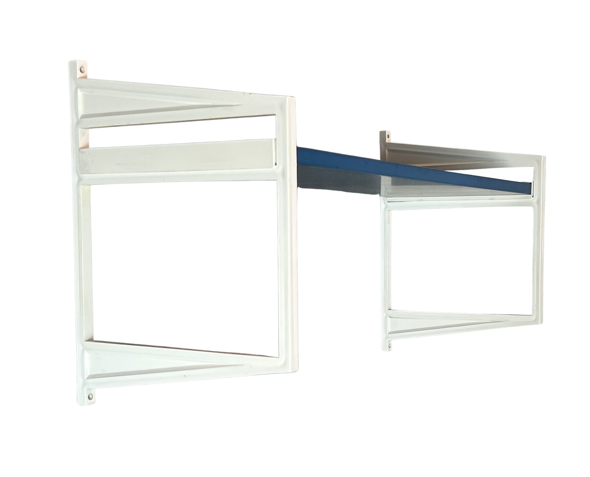 Półka ścienna, niebieski, drewno, wsporniki plastik biały, Schuberth-Werk Braunschweig, Niemcy, lata 70. - 66922