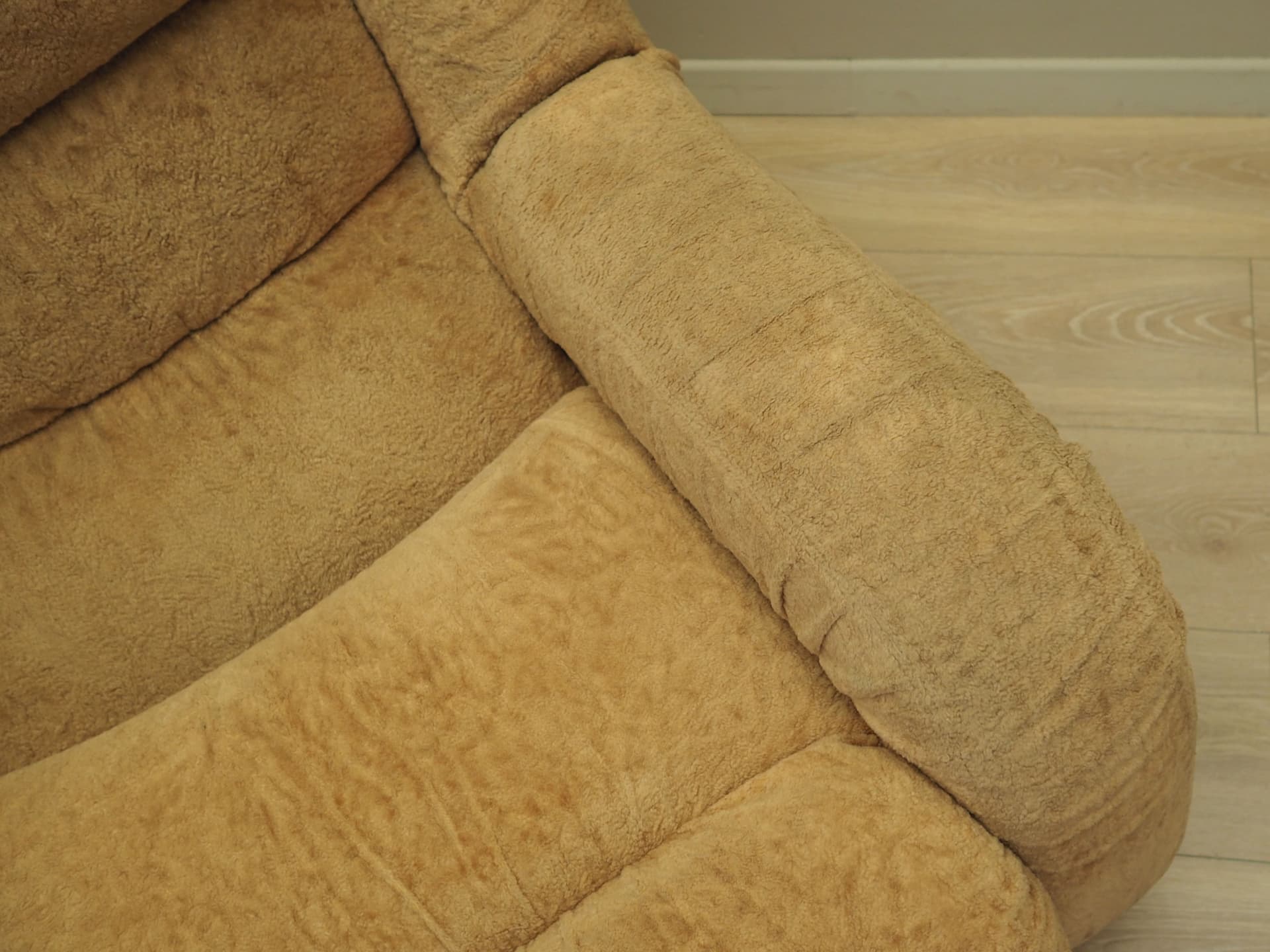 Armchair, beige velvet, Italy, 1960s. - 82409