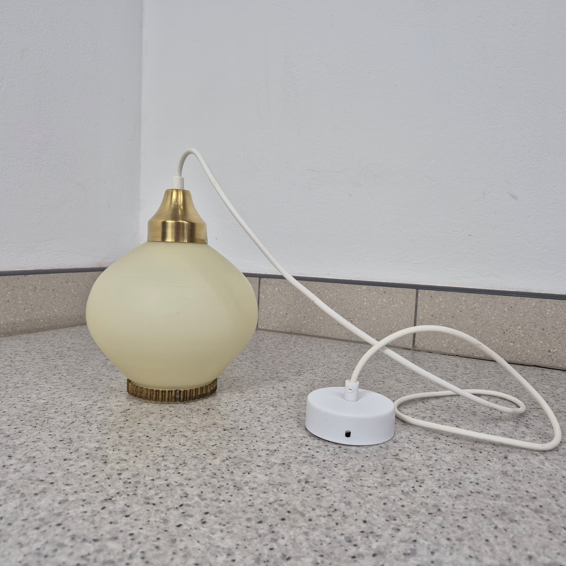 Szklana lampka wisząca, Dania, lata 50 - 82586