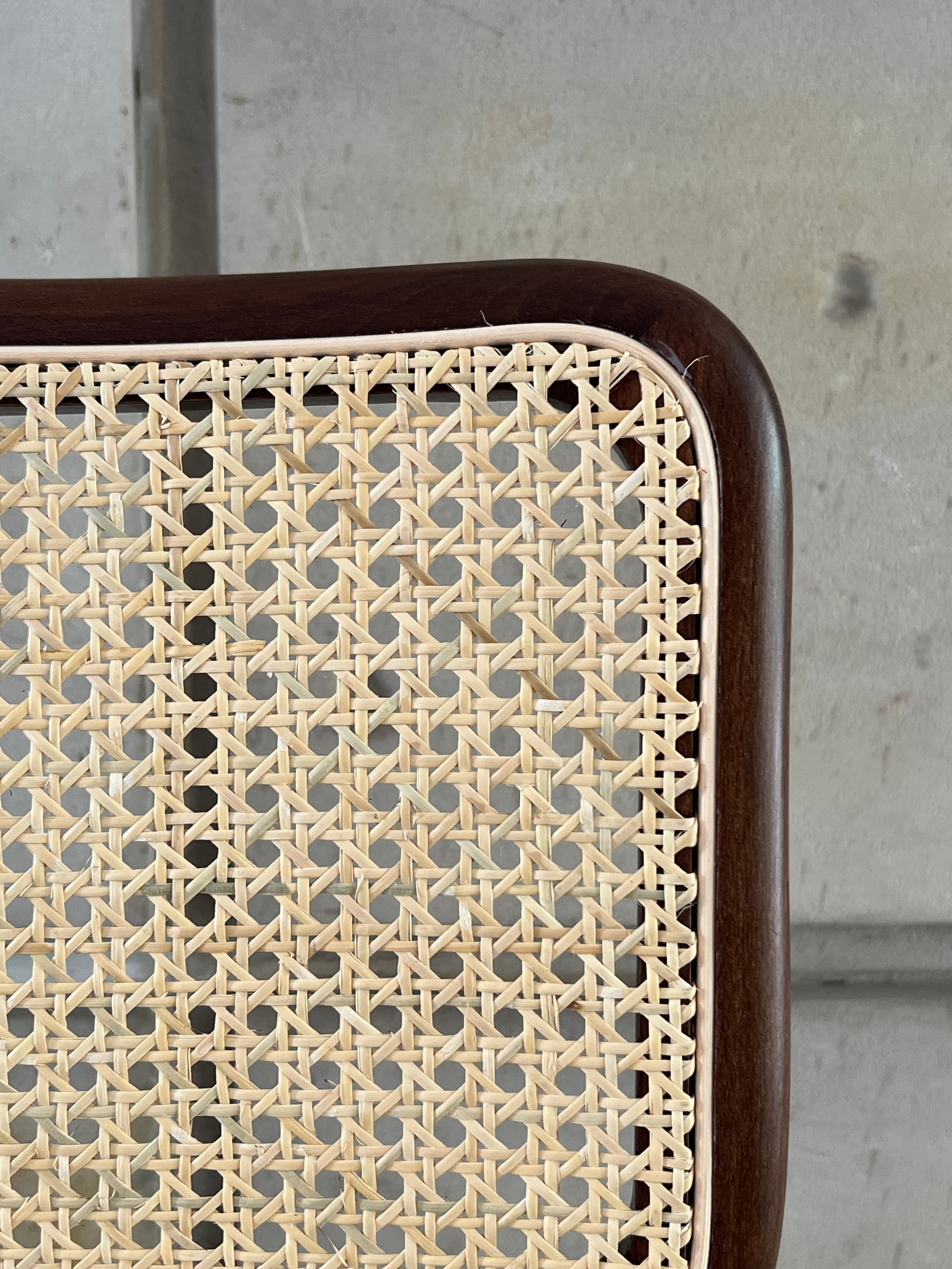 Krzesło z giętej stali wg proj. M.Breuer, Bauhaus, brązowe - 124063