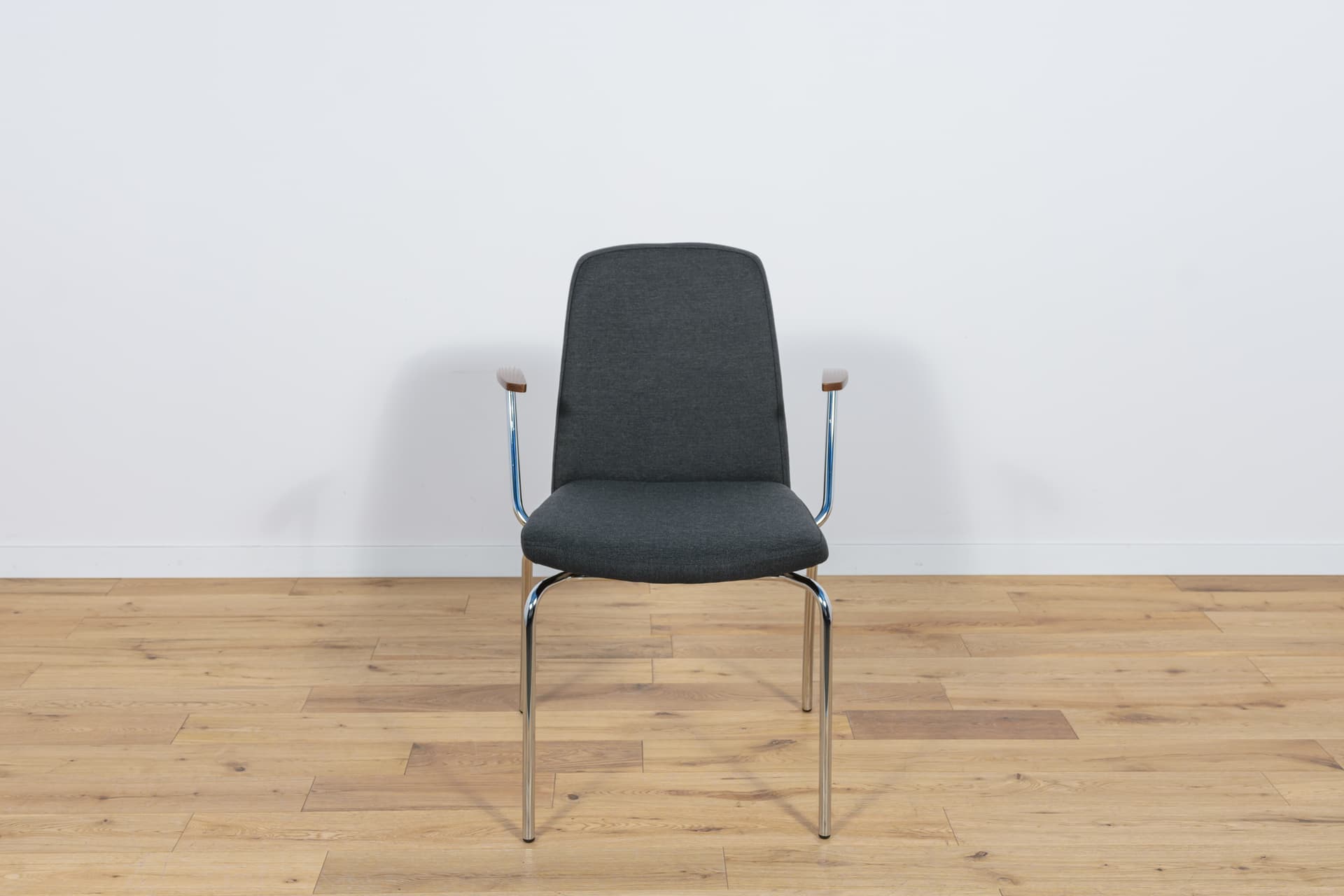 Komplet czterech foteli konferencyjnych, Cube Design - 82799