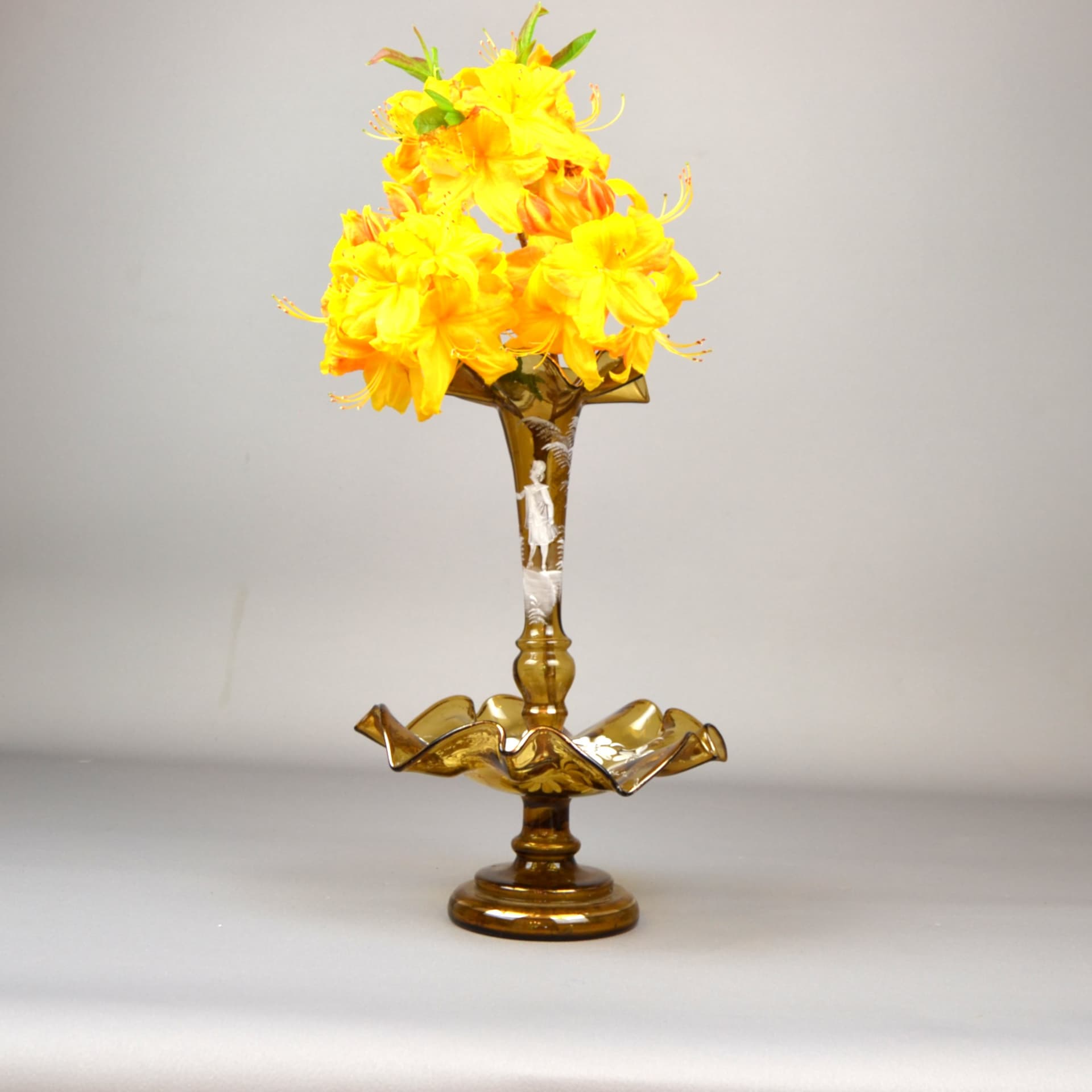 Epergne with Flacon, golden glass, by M. Gregory, United States, 19th c. - 592