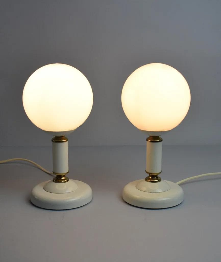 Białe szklane lampki nocne, Polska, lata 70. - 87214