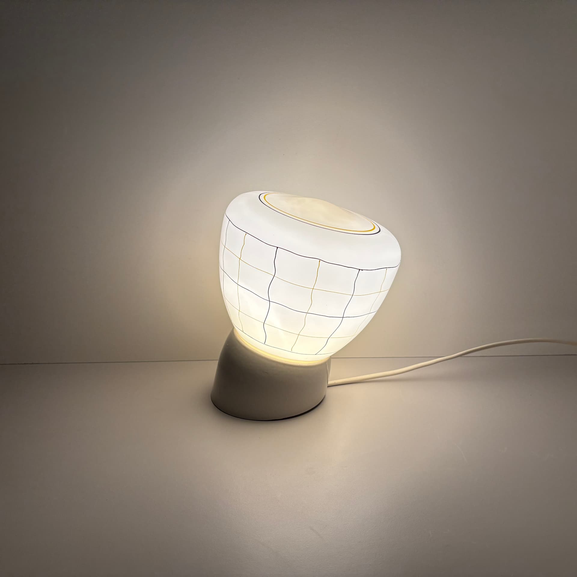 Kinkiet, ivory white, szkło, ceramika, Dania, lata 70. - 83129